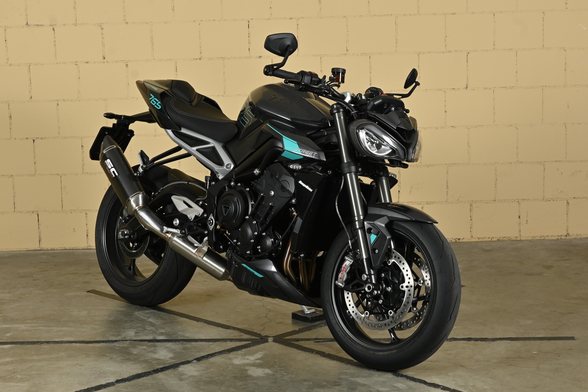 TRIUMPH Street Triple 765 RS-showroom-element-1