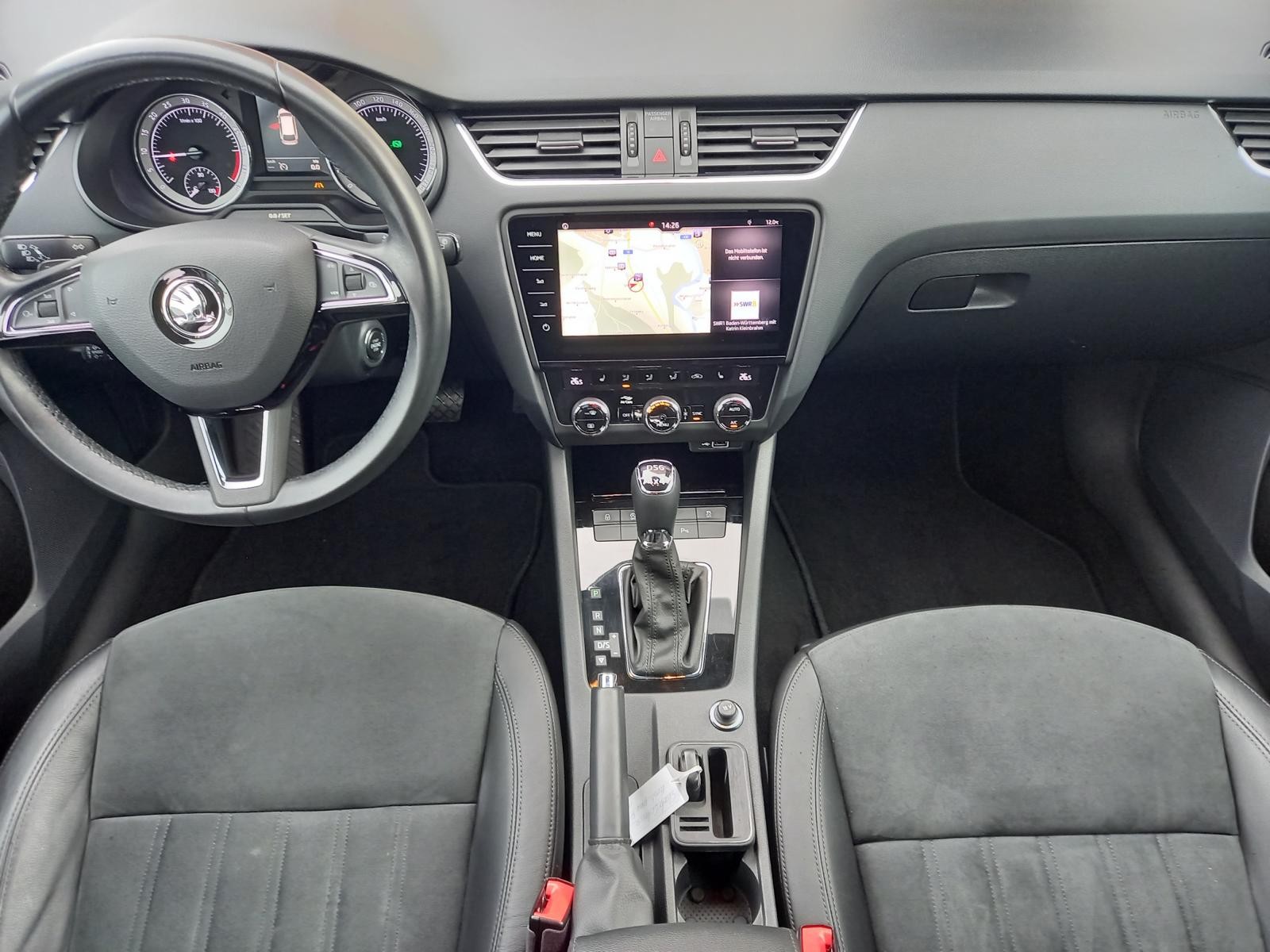 SKODA Octavia Combi 2.0 TDI Style 4x4 DSG-image-4