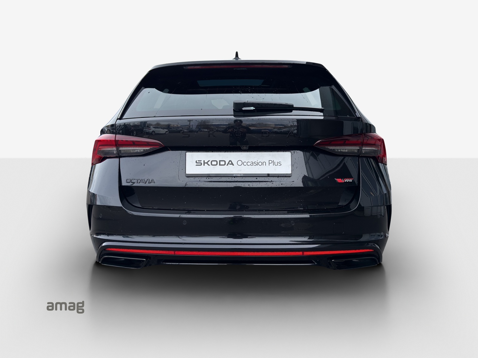 SKODA Octavia Combi 2.0 TSI DSG RS-image-3