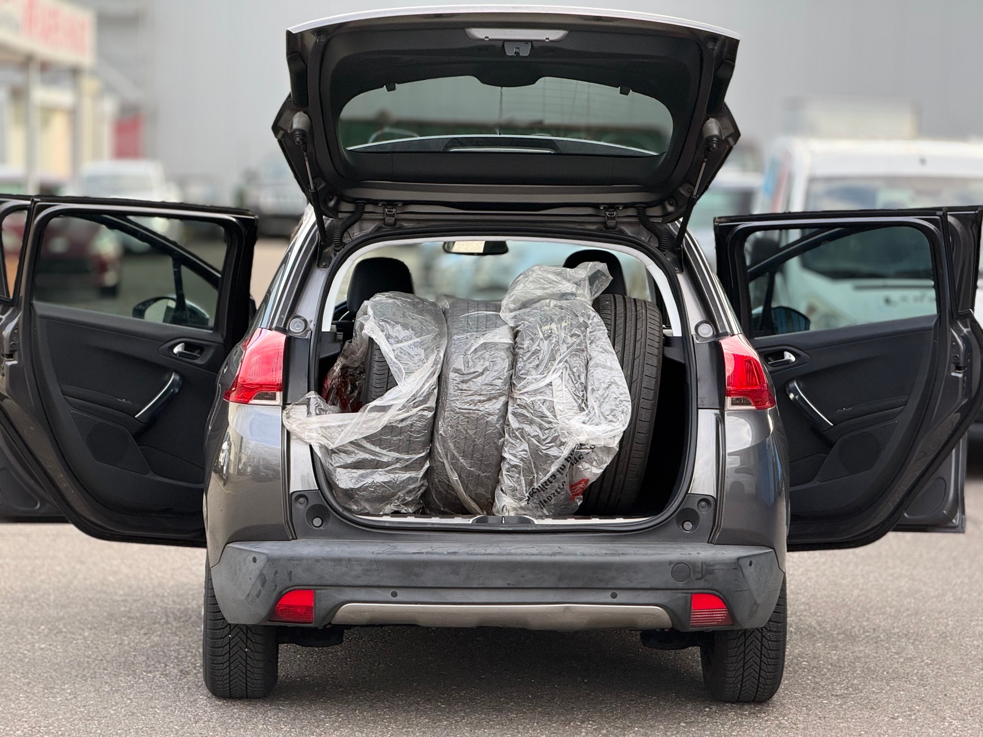 PEUGEOT 2008 1.6 VTI Allure Automatic-image-10