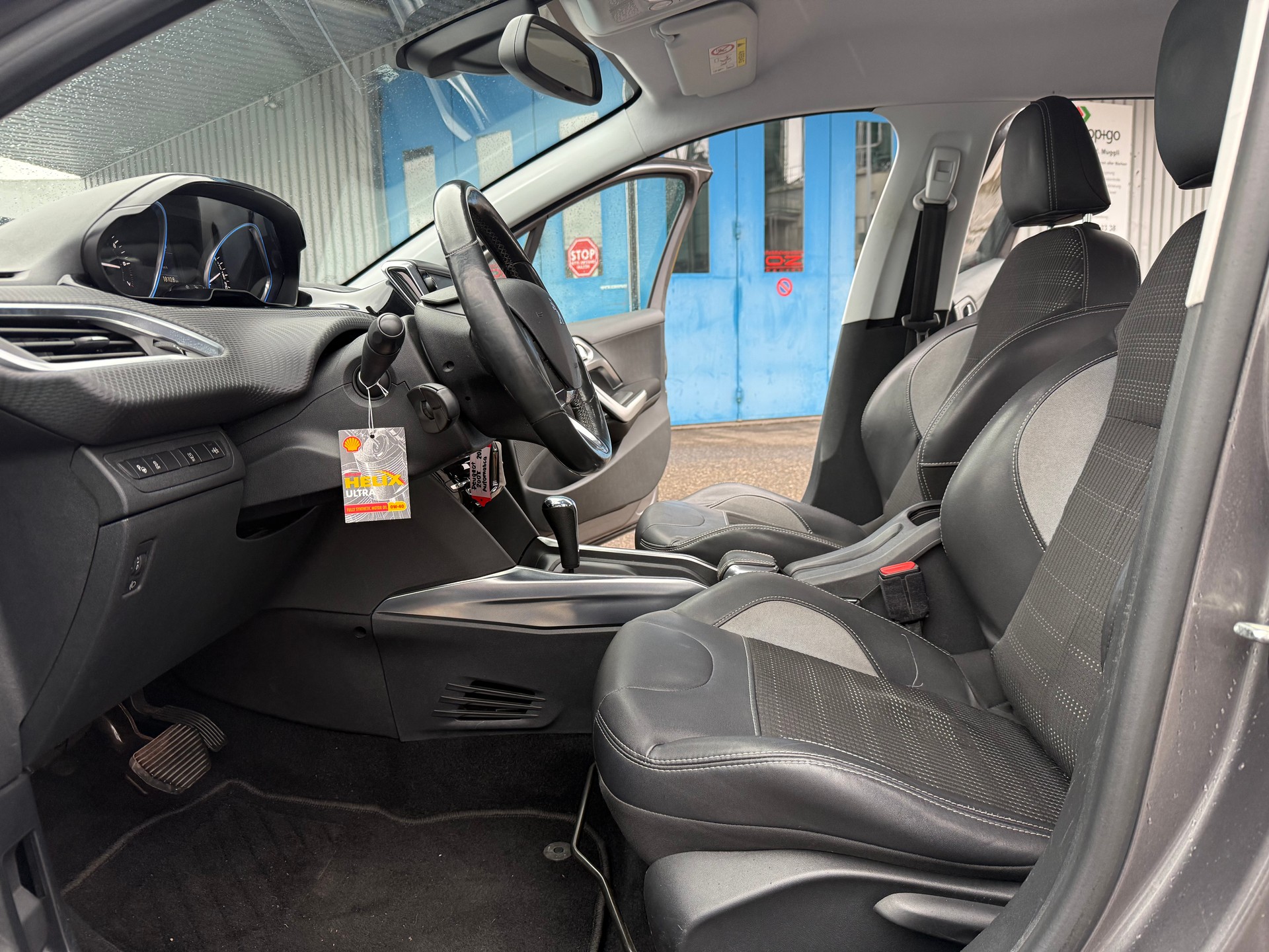 PEUGEOT 2008 1.6 VTI Allure Automatic-image-7