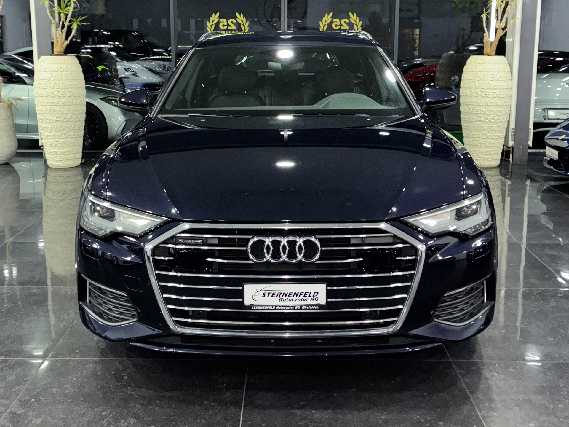 AUDI A6 Avant 40 TDI Design quattro S-tronic-image-2