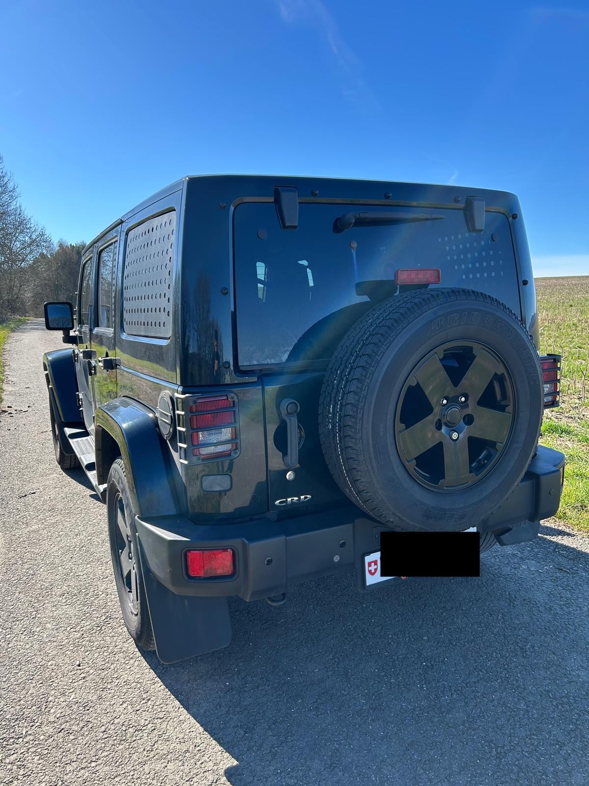 JEEP Wrangler 2.8CRD Unlimited Sahara Automatic-image-3