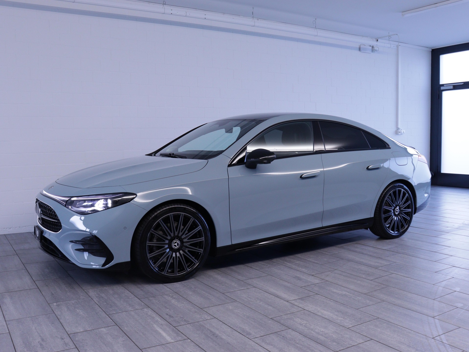 MERCEDES-BENZ CLA 220 AMG Line 4matic-image-1