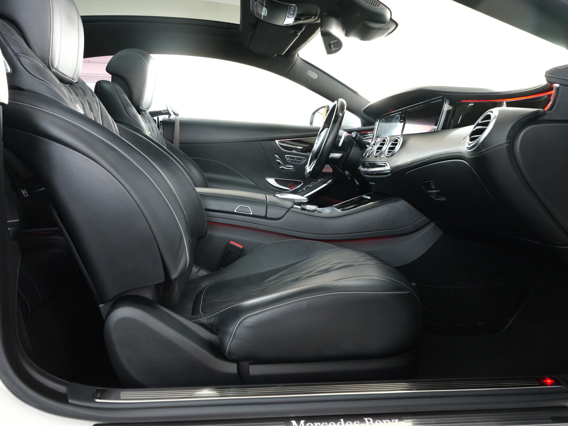 MERCEDES-BENZ S 500 Coupé 4Matic 7G-Tronic-image-19