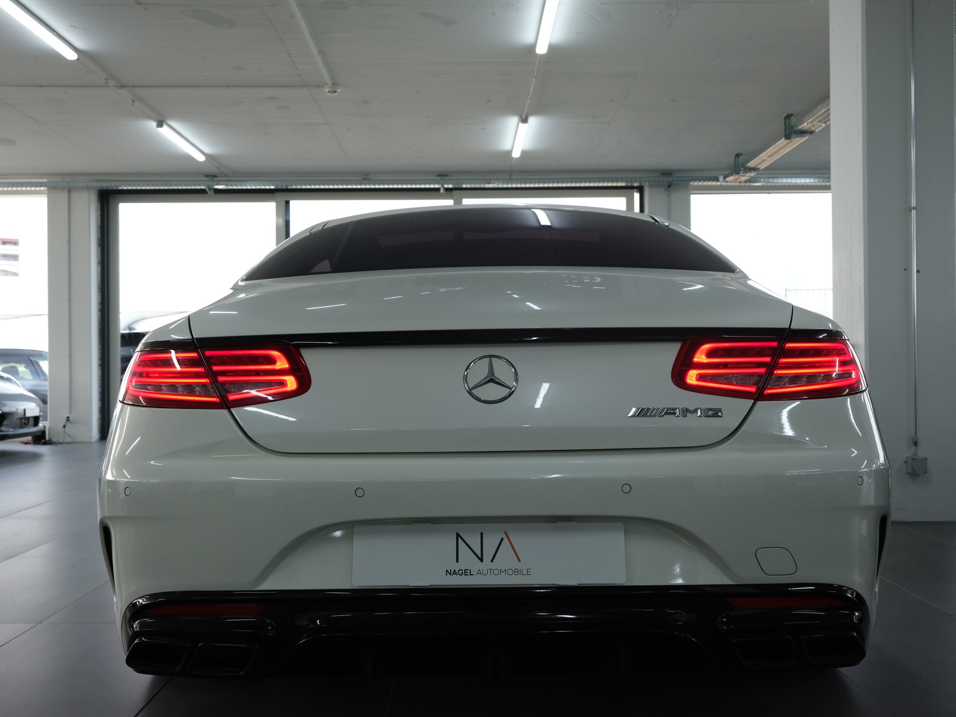 MERCEDES-BENZ S 500 Coupé 4Matic 7G-Tronic-image-3