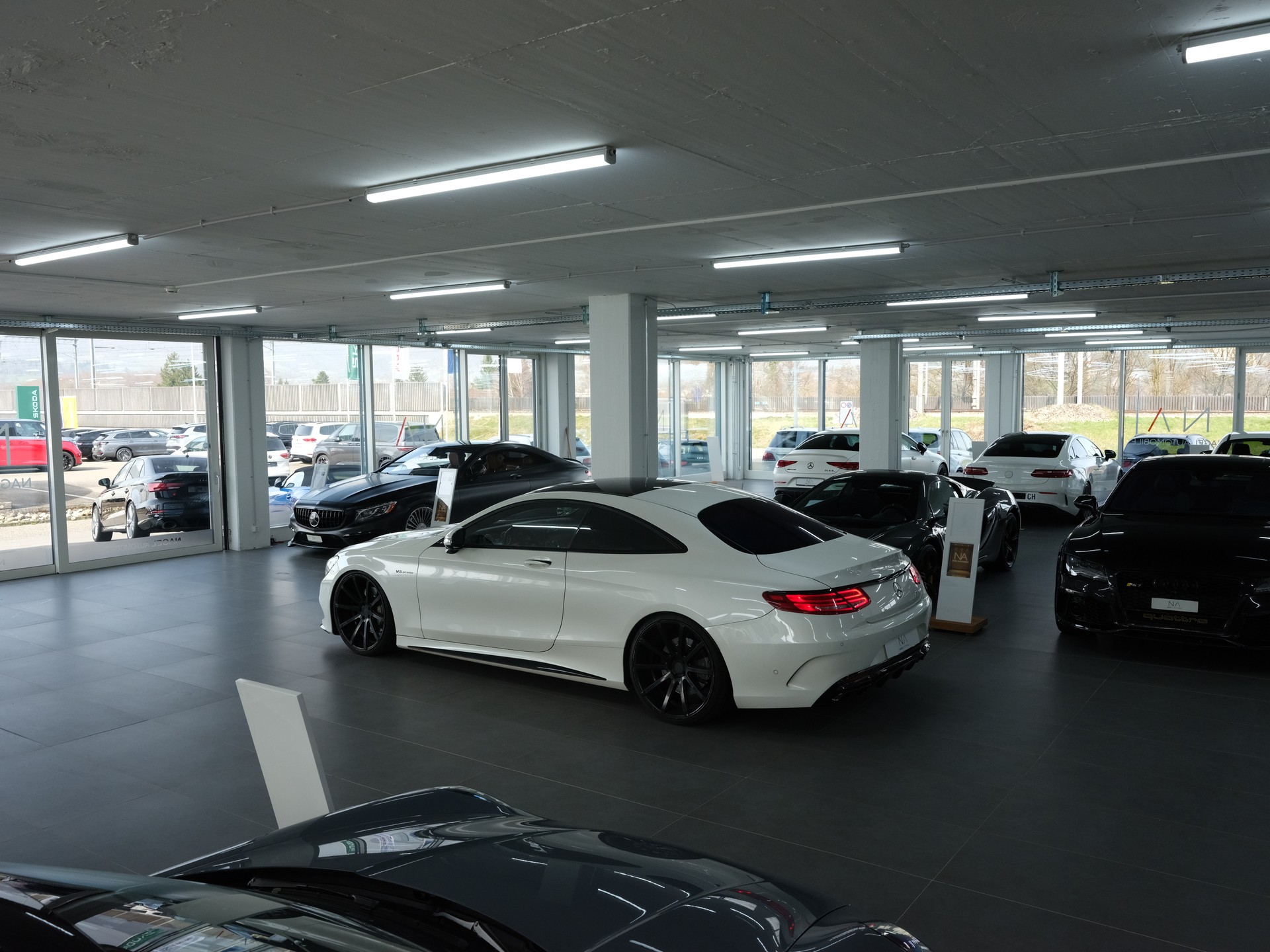 MERCEDES-BENZ S 500 Coupé 4Matic 7G-Tronic-image-10