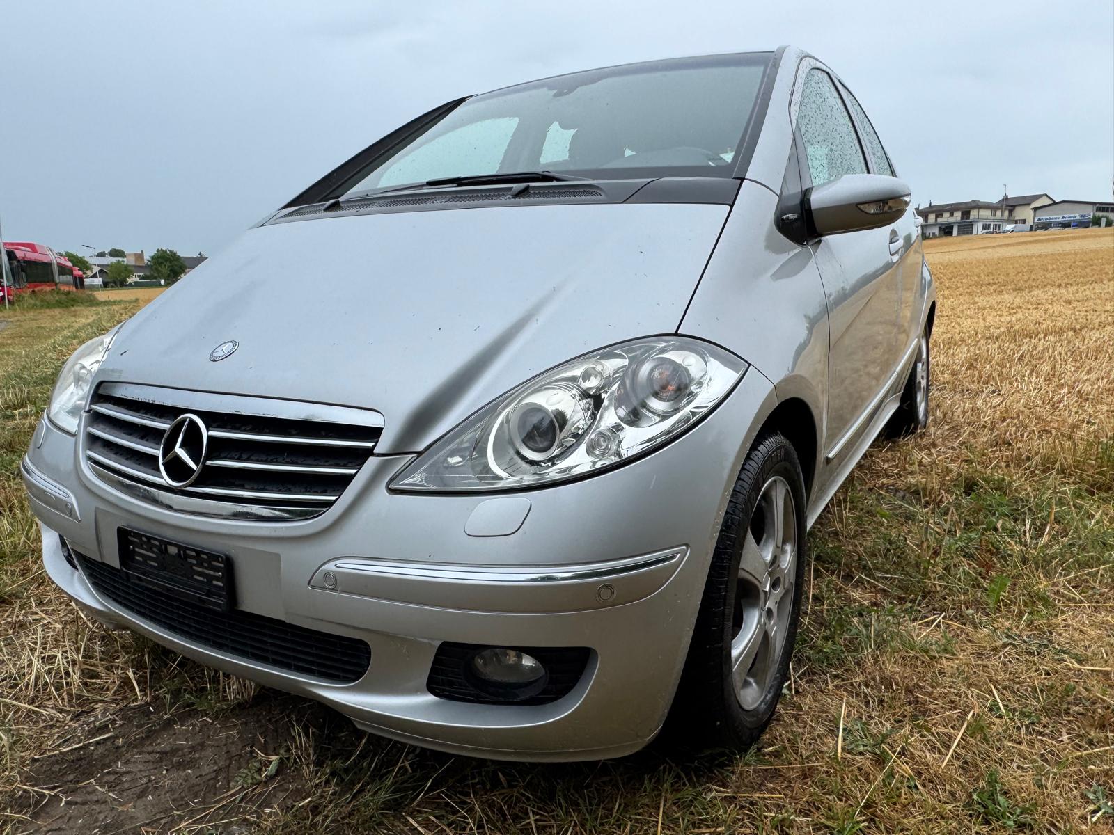MERCEDES-BENZ A 200 Avantgarde-image-1