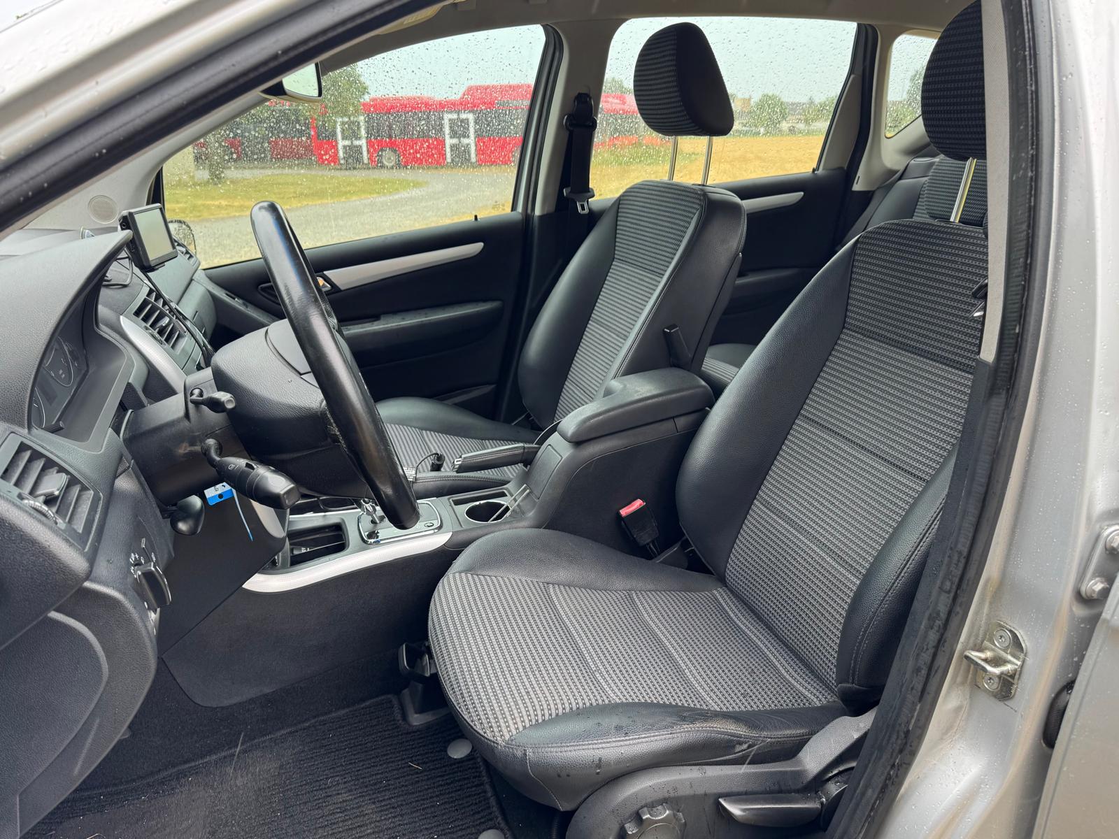 MERCEDES-BENZ A 200 Avantgarde-image-11