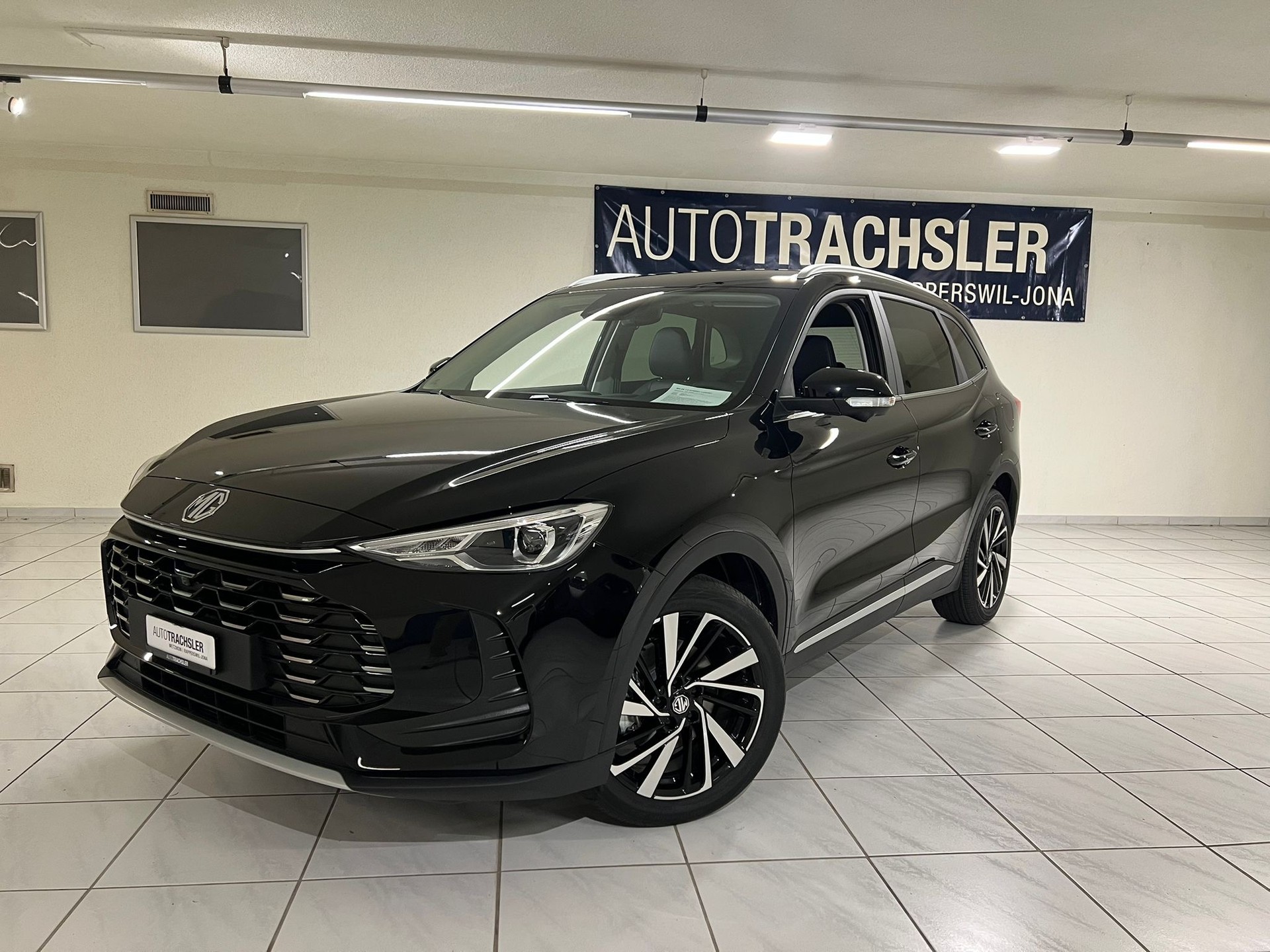 MG ZS 1.5 HEV Luxury-image-0