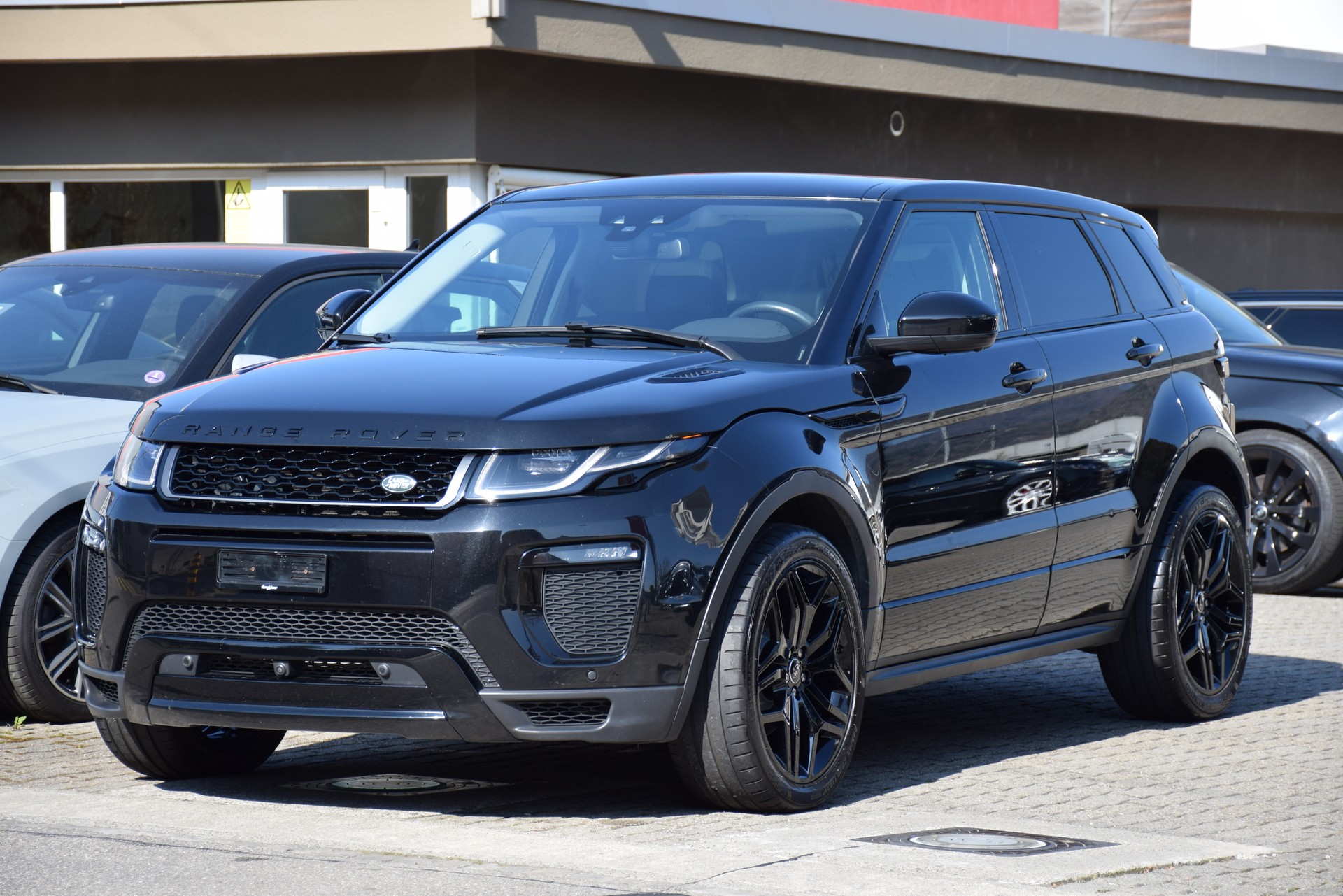 LAND ROVER Range Rover Evoque 2.0 Si4 HSE Dynamic AT9-image-1
