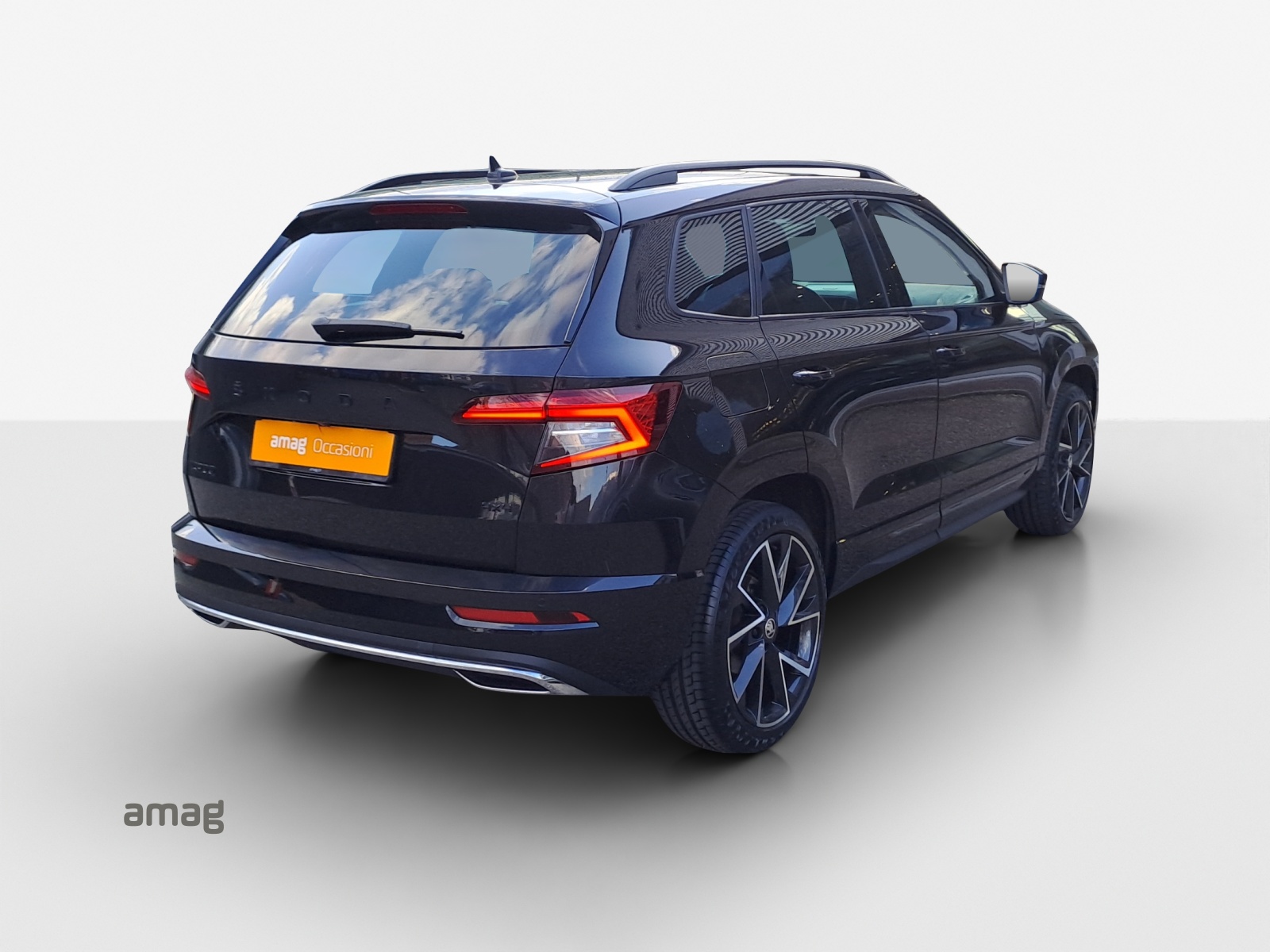 SKODA Karoq 2.0 TSI SportLine 4x4 DSG-image-4