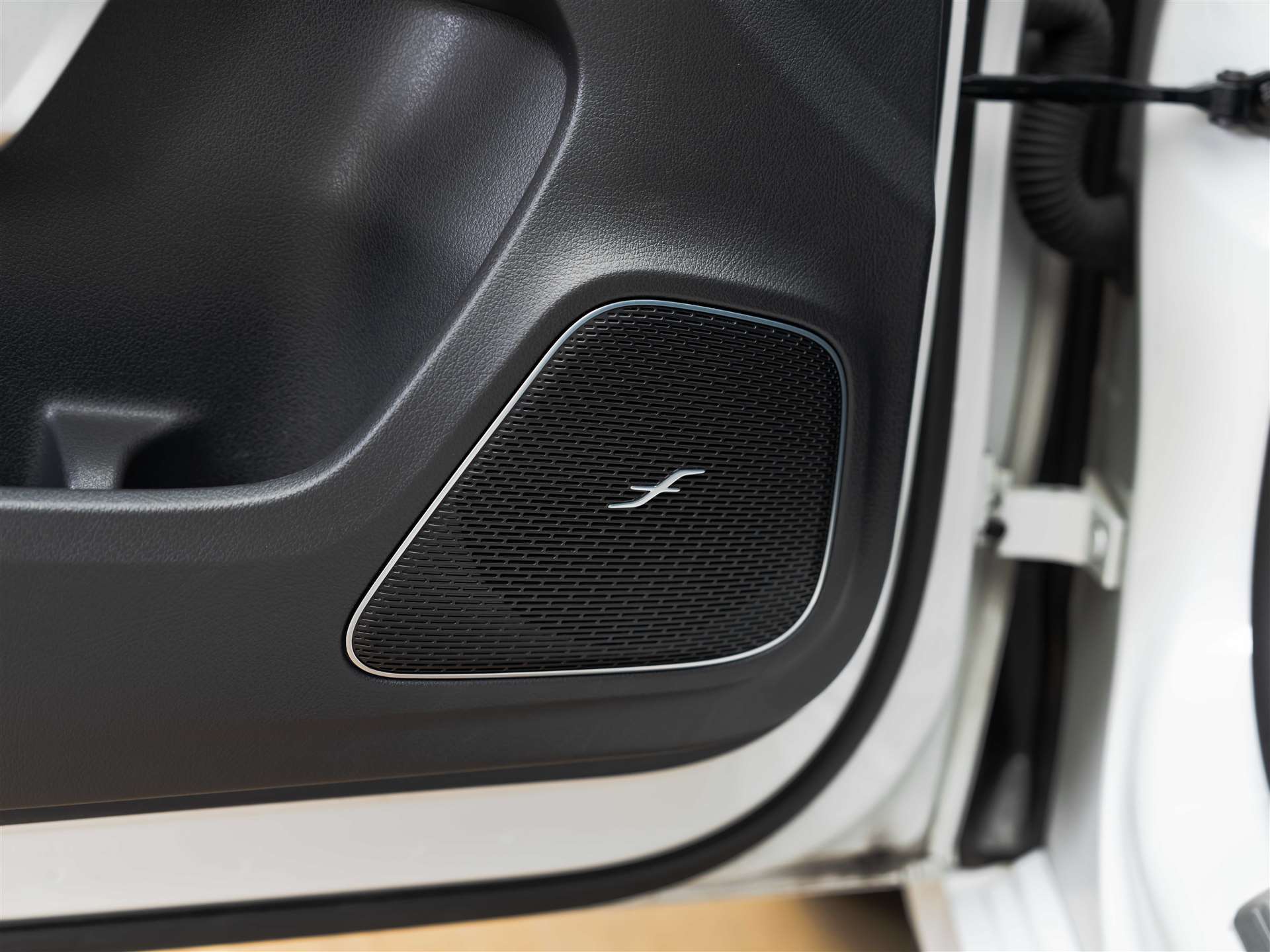 MERCEDES-BENZ A 45 S AMG 4Matic+ 8G-DCT *Facelift*Panorama*Schmiederäder*Burmester*-image-26