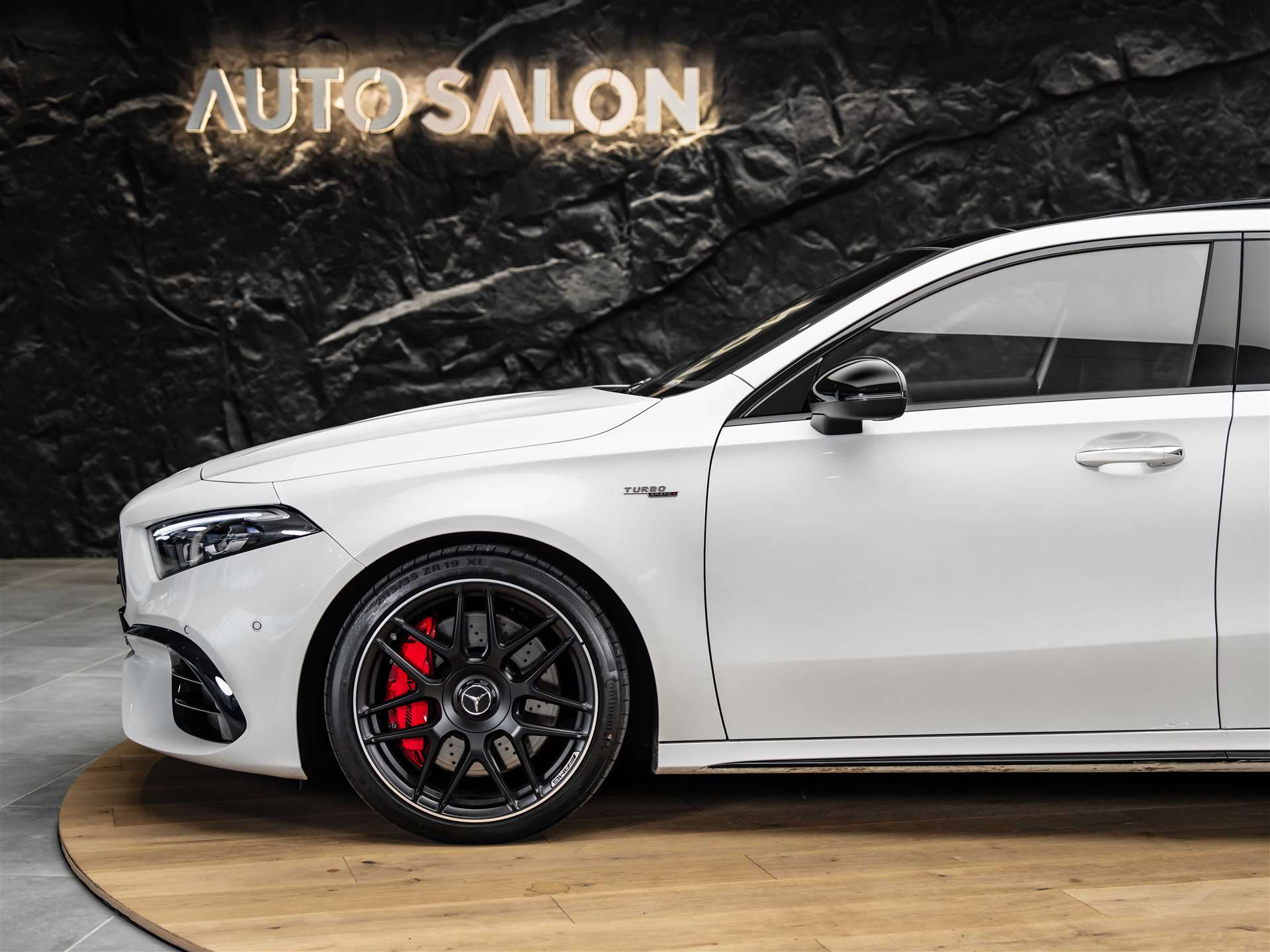 MERCEDES-BENZ A 45 S AMG 4Matic+ 8G-DCT *Facelift*Panorama*Schmiederäder*Burmester*-image-20