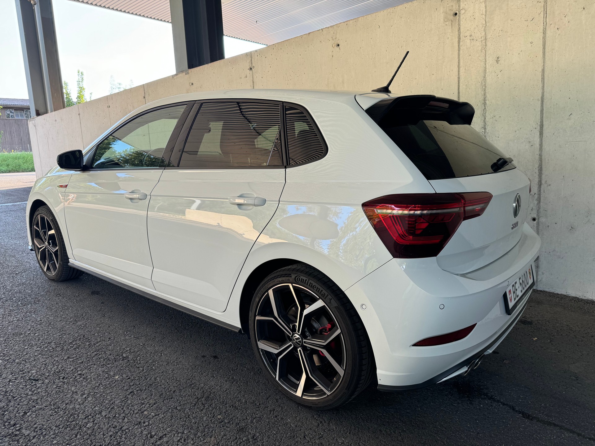 VW Polo 2.0 TSI GTI DSG-image-4