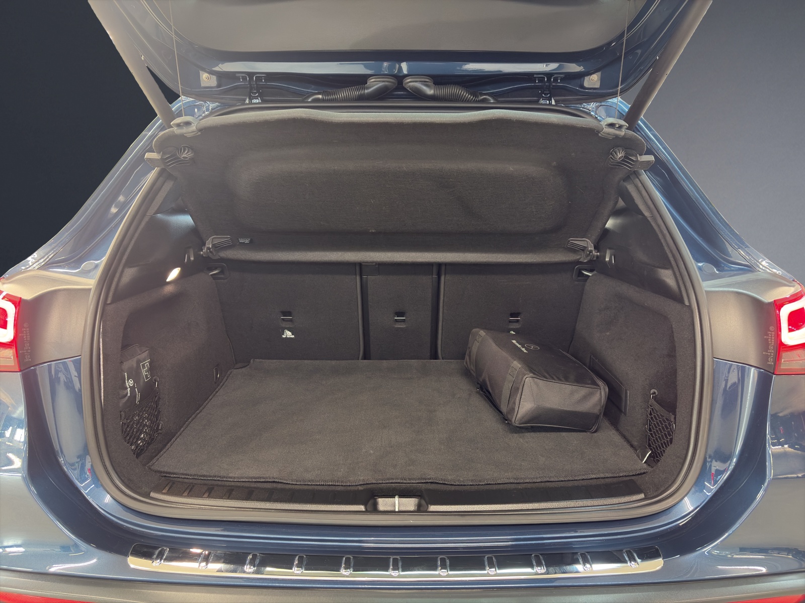 Image MERCEDES-BENZ EQA-300 EQA 300 AMG Line 4Matic