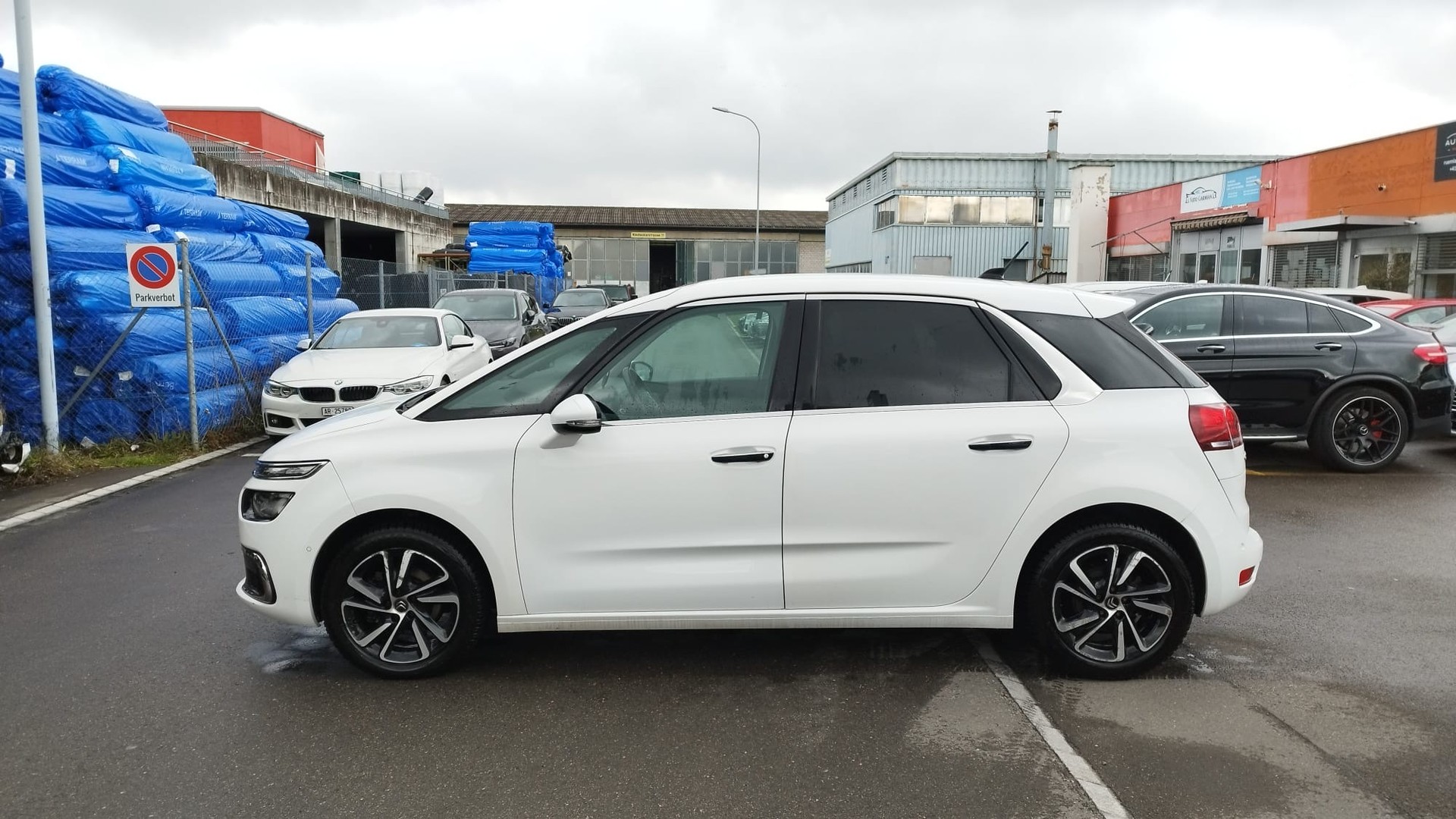 CITROEN C4 Picasso 1.2 Pure Tech Feel EAT6-image-1