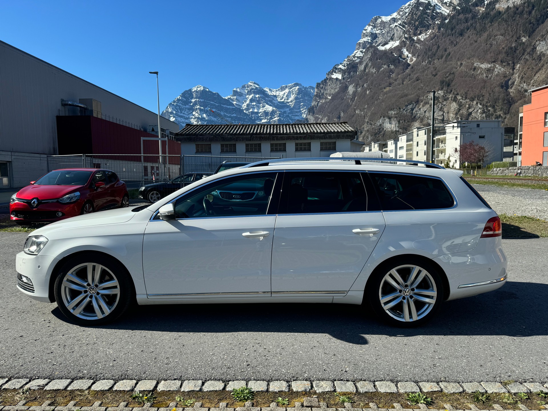 VW Passat Variant 2.0 TDI BMT Highline DSG-image-6