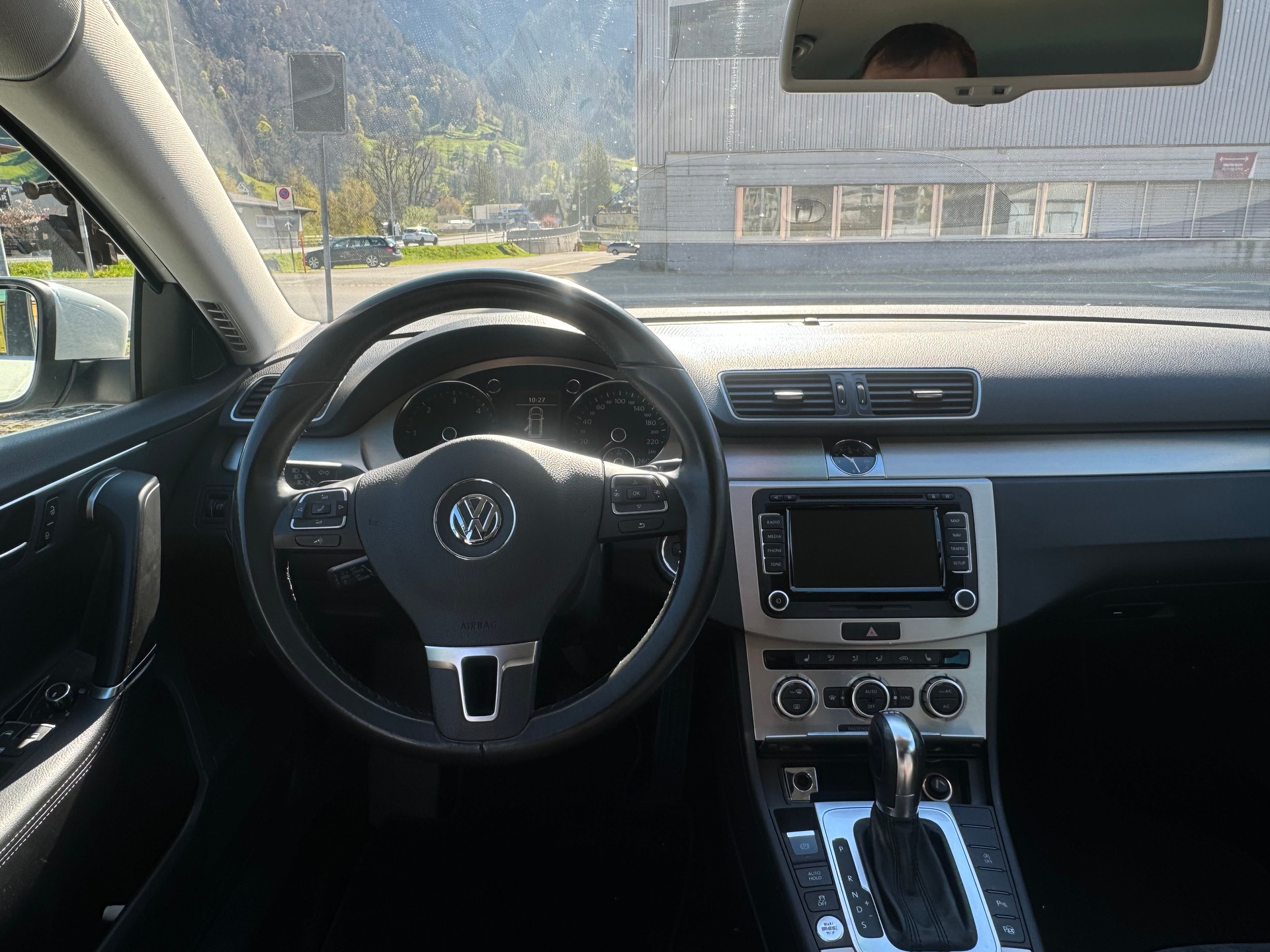 VW Passat Variant 2.0 TDI BMT Highline DSG-image-9