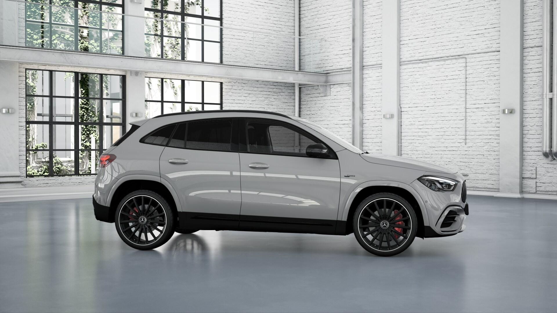 MERCEDES-BENZ GLA 35 AMG 4matic-image-5