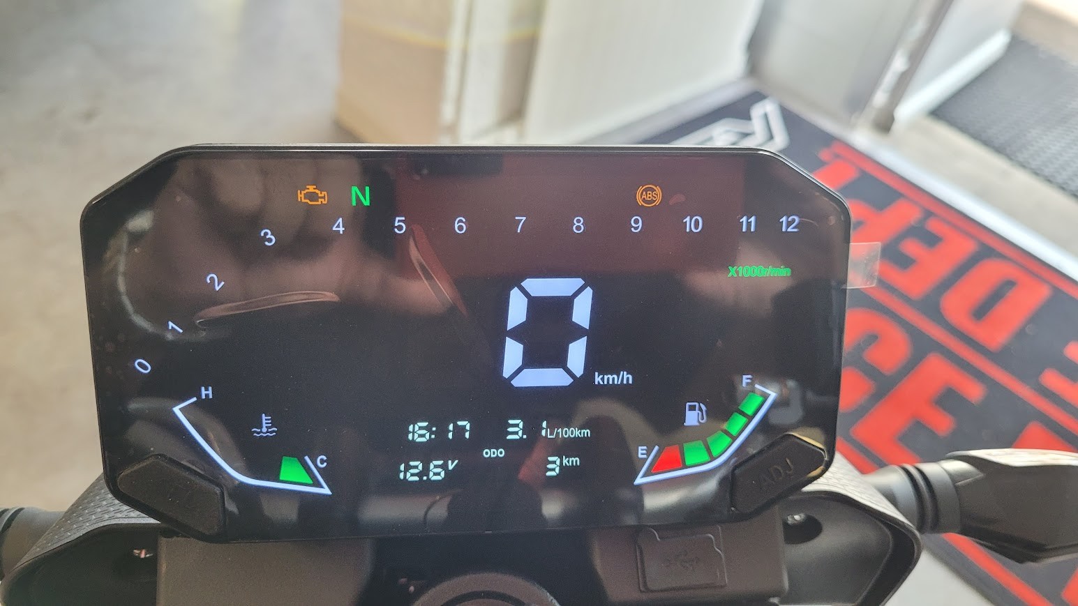 VOGE 125 R-image-5