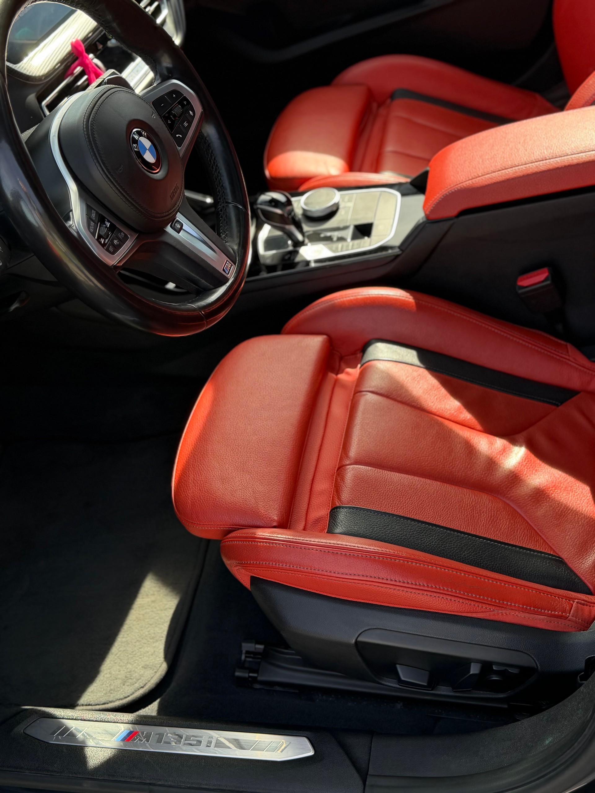 BMW M135i xDrive Steptronic Ab Service und MFK-image-4
