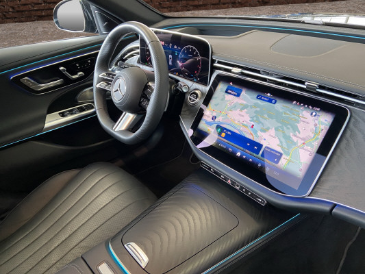 MERCEDES-BENZ E 200 T 9G-Tronic 4Matic-image-14