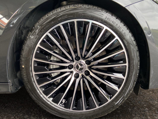 MERCEDES-BENZ E 200 T 9G-Tronic 4Matic-image-8