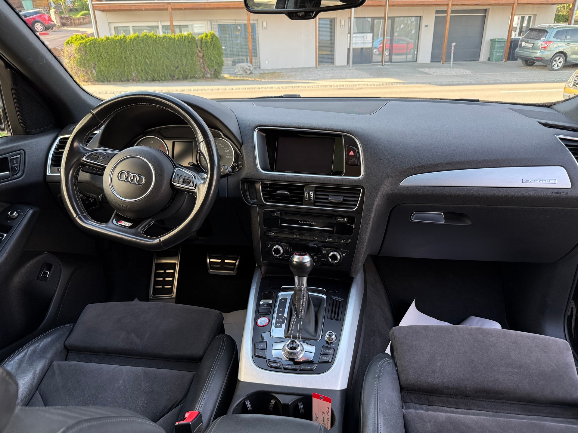 AUDI SQ5 3.0 TDI quattro tiptronic-image-12