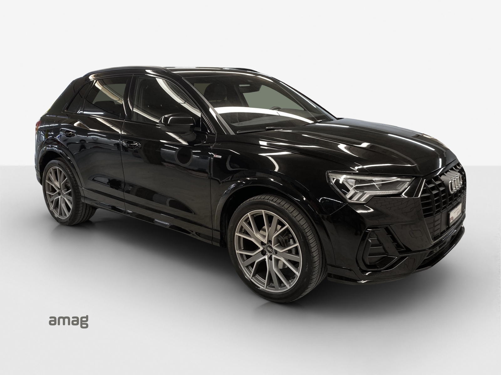 AUDI Q3 35 TFSI S line S-tronic-image-5