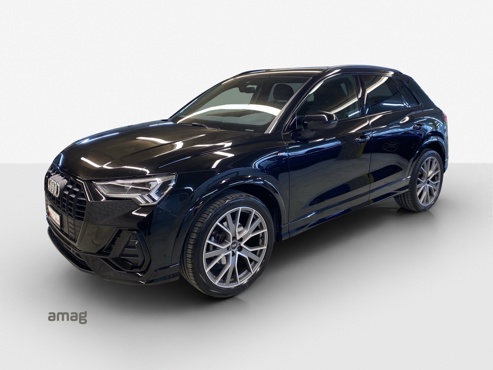 AUDI Q3 35 TFSI S line S-tronic-image-0