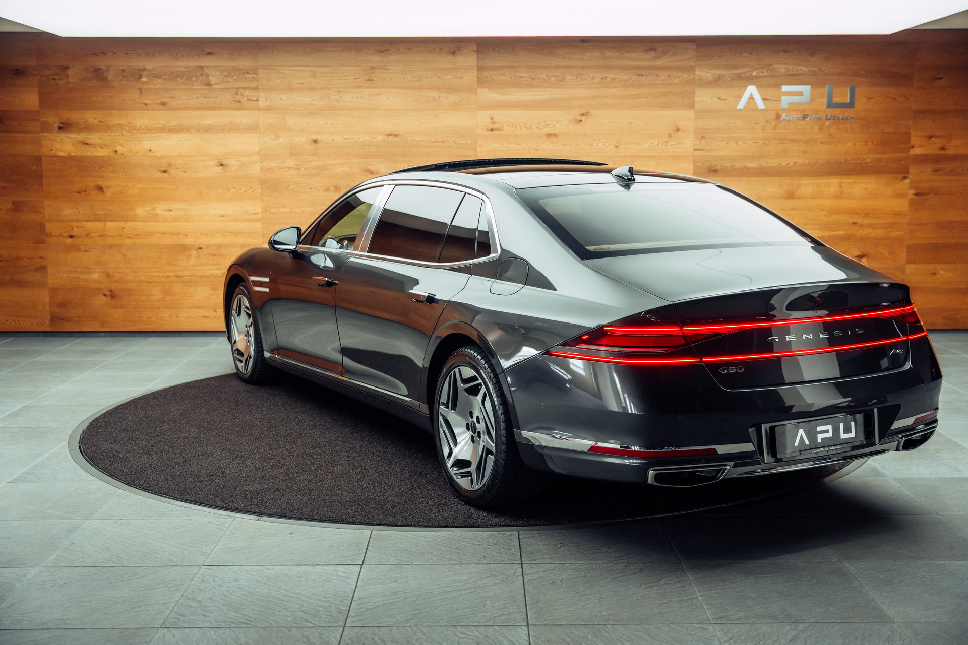 GENESIS G90 Luxury Plus LWB AWD-showroom-element-2
