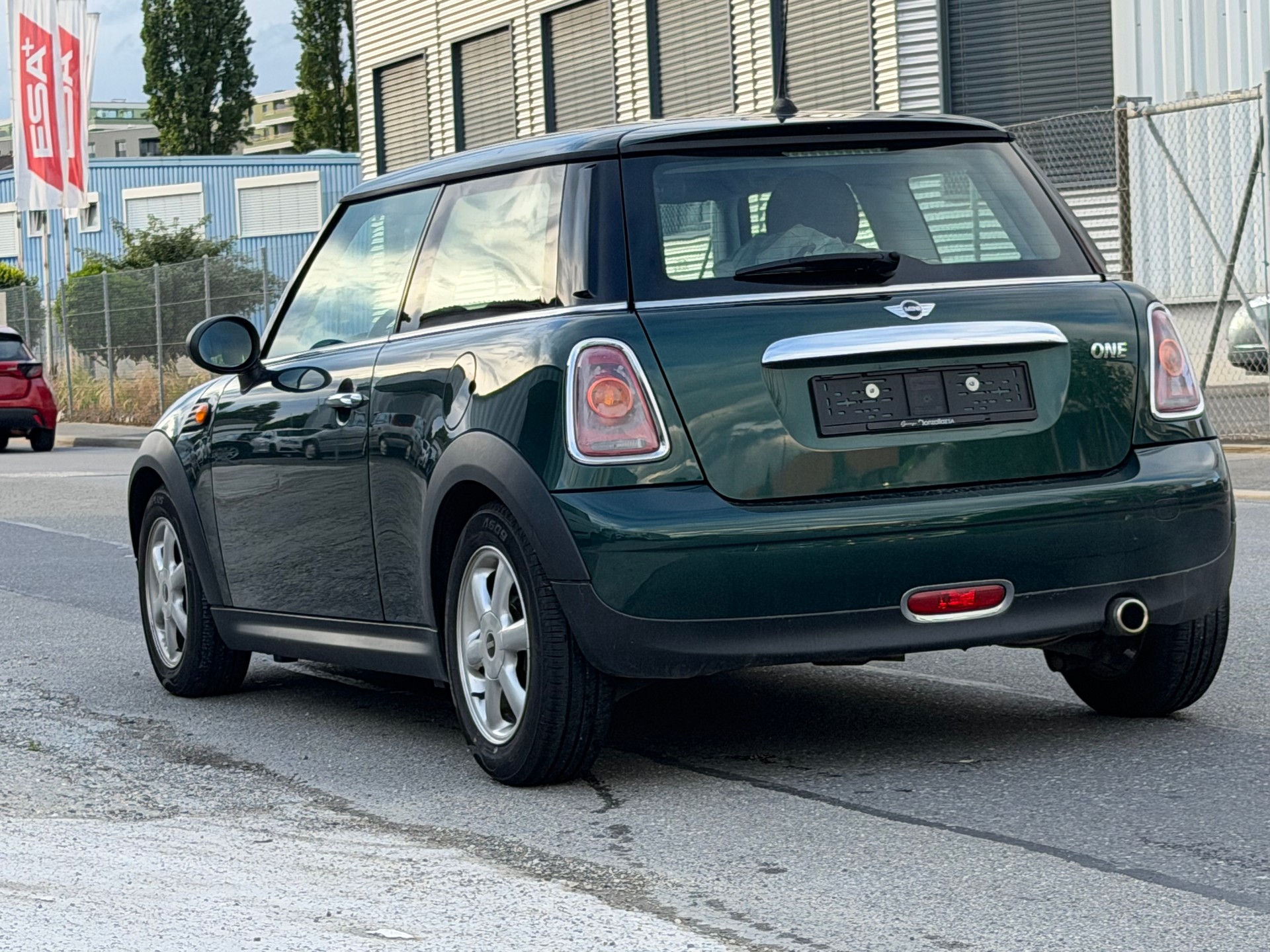 MINI One Steptronic-image-5