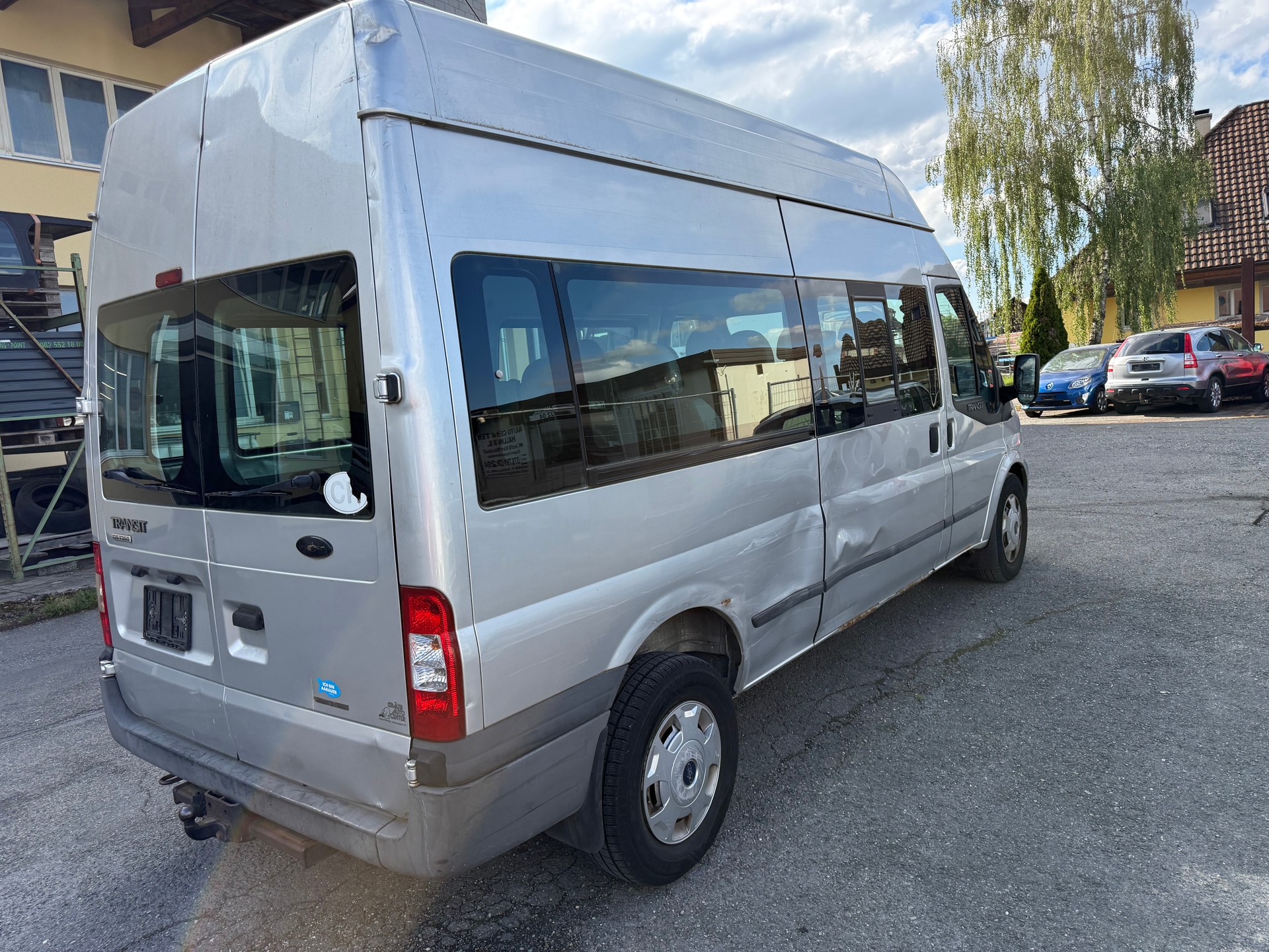 FORD Transit 350L Level 3-image-2