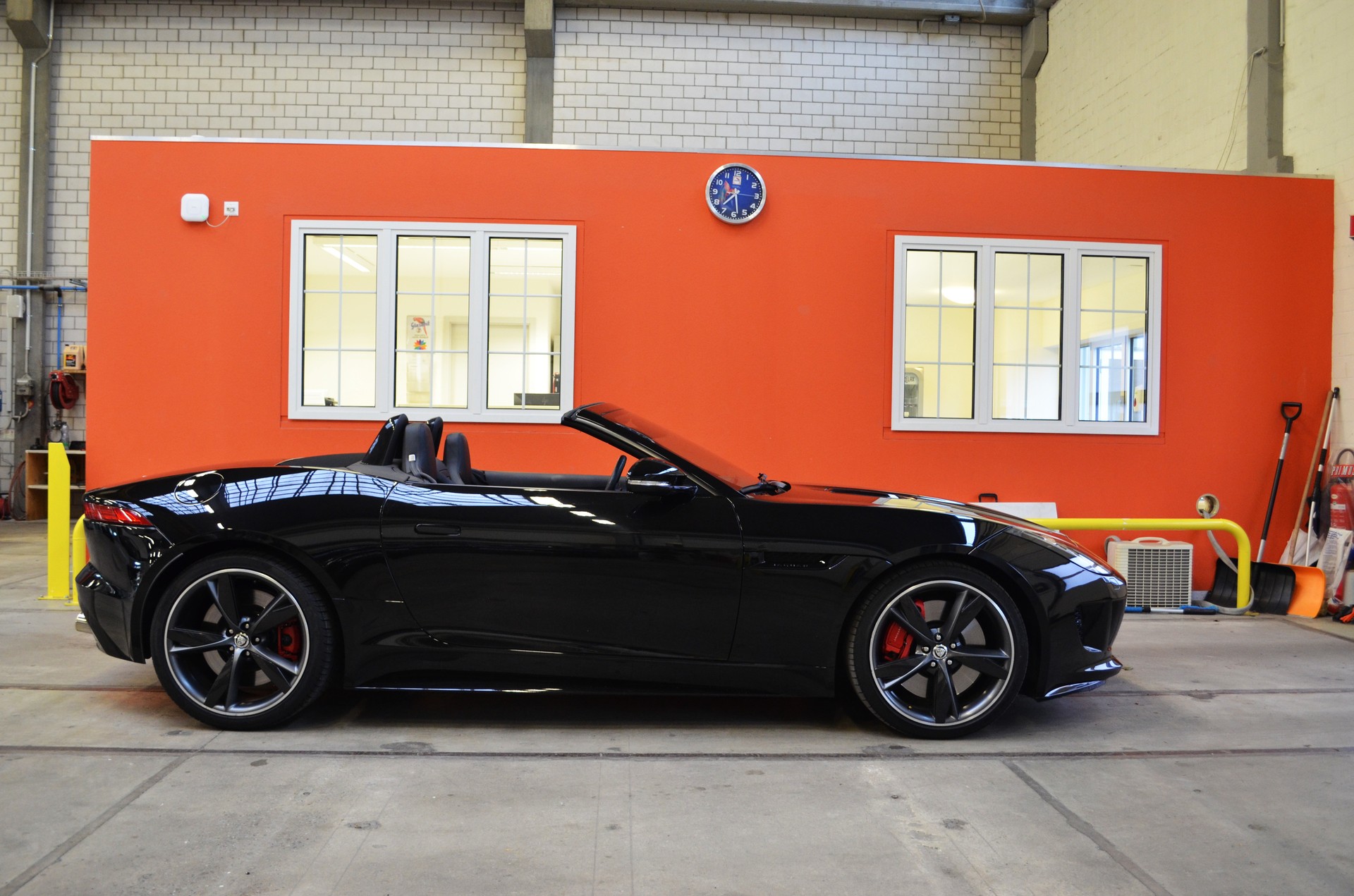 JAGUAR F-Type Convertible S 5.0 V8 S/C-image-4