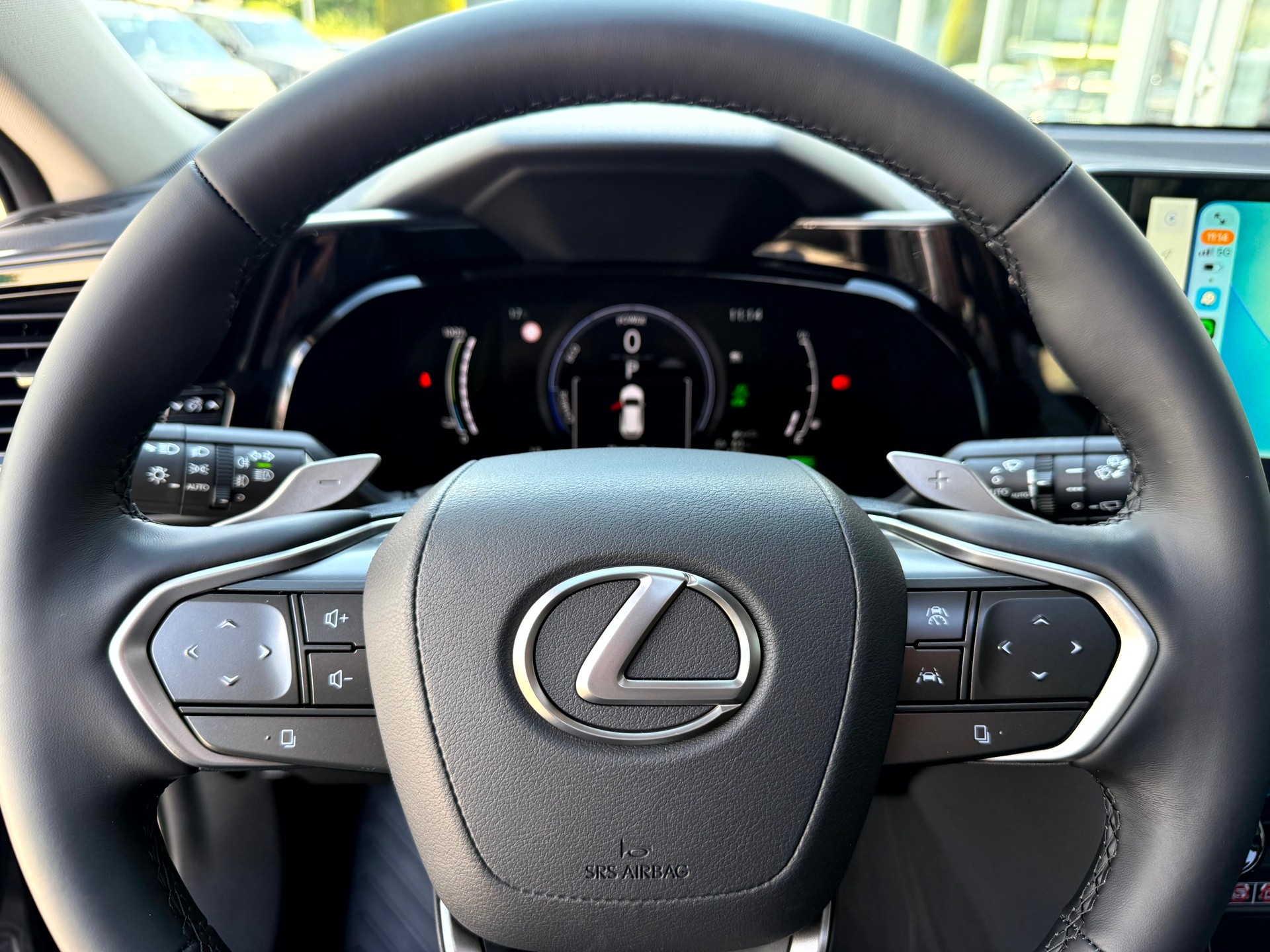 LEXUS NX 450h+ E-FOUR Comfort-image-19