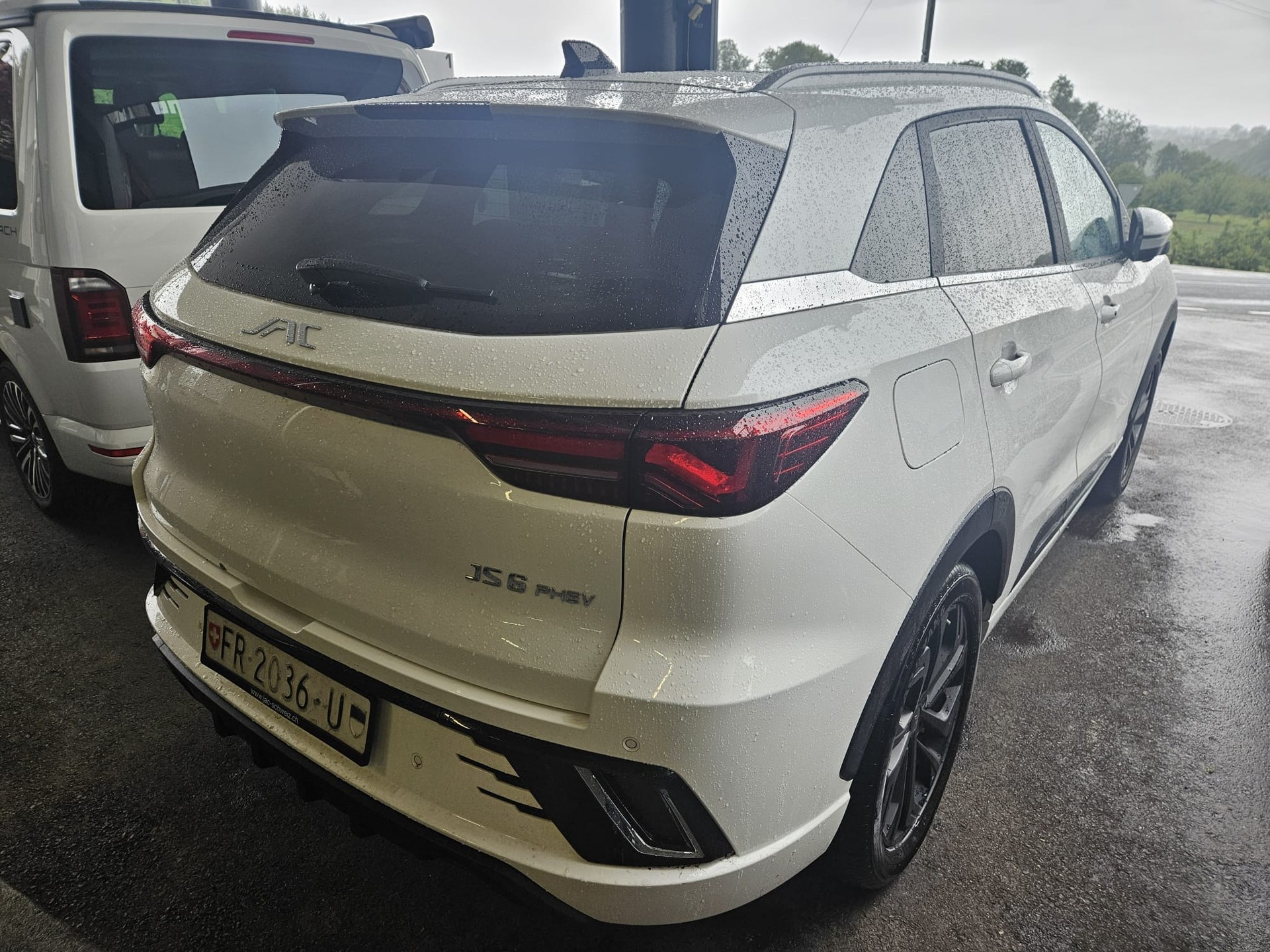 JAC JS6 1.5 PHEV-image-7
