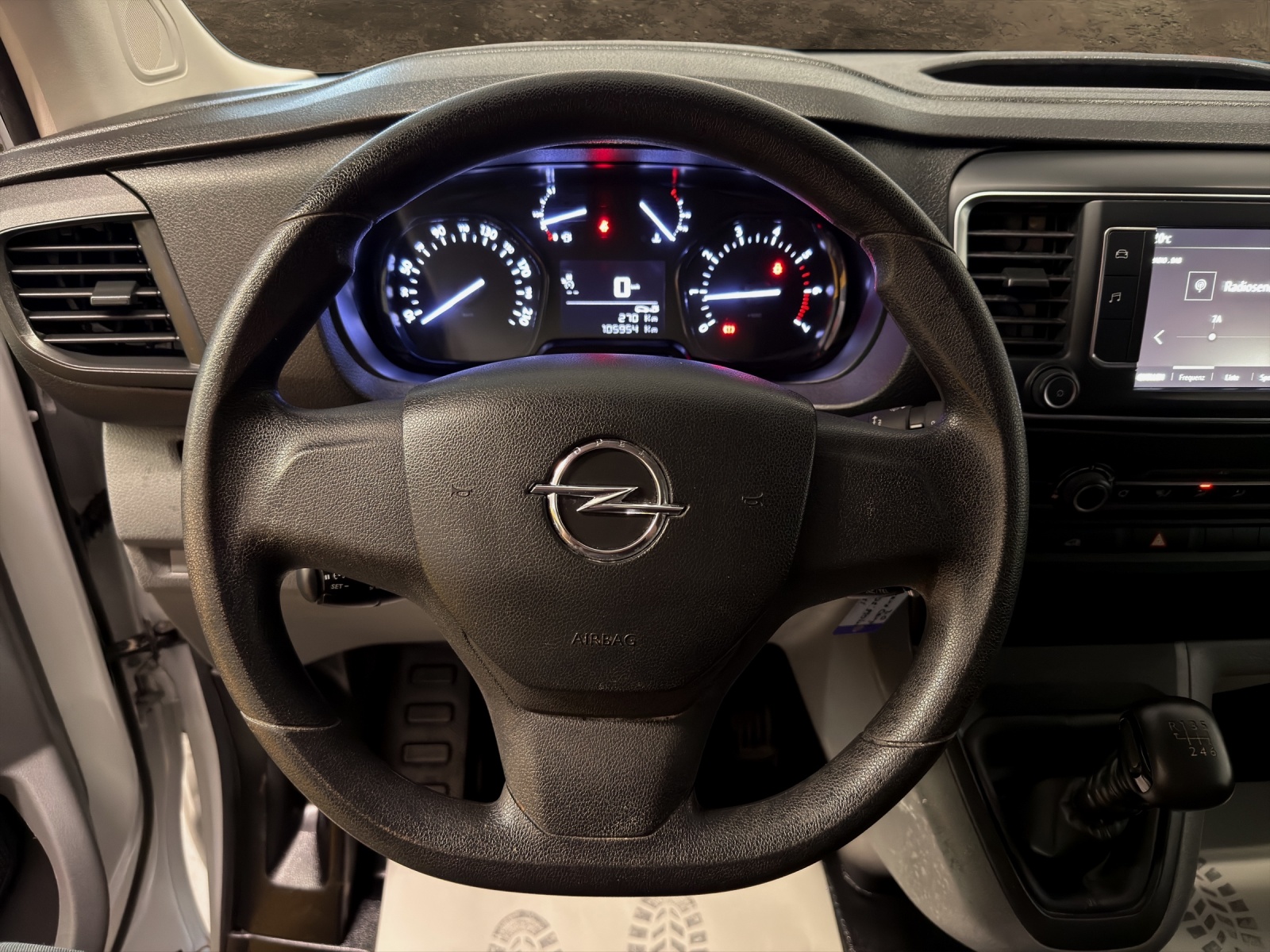 OPEL OPEL Vivaro Cargo 2.0 D Enjoy s/s M-image-3