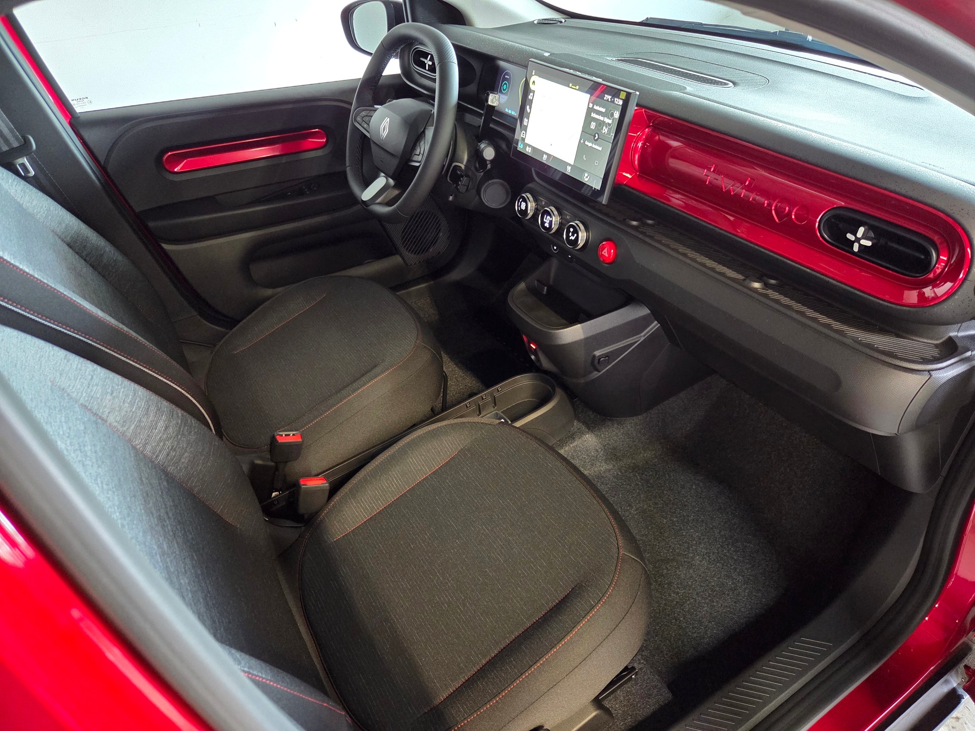 RENAULT Twingo E-Tech Urban Range techno-image-22
