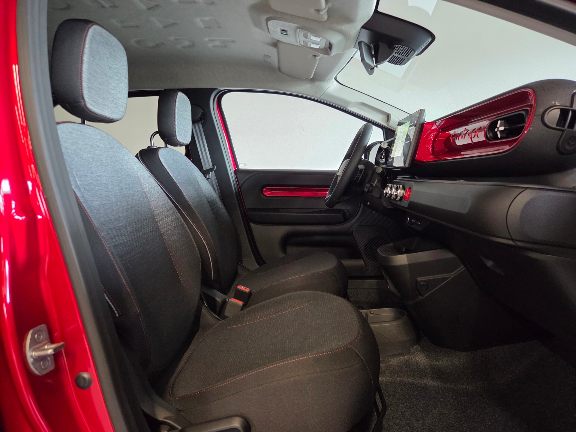 RENAULT Twingo E-Tech Urban Range techno-image-15