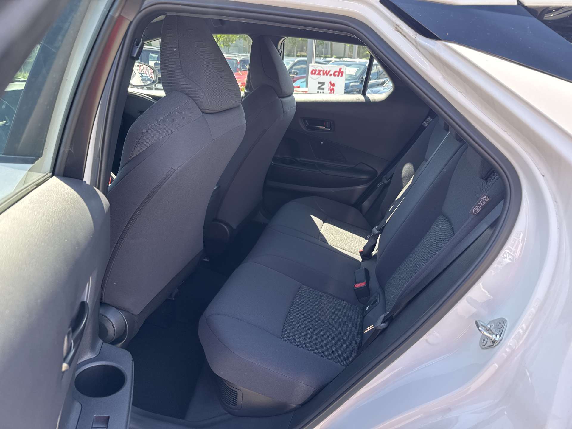 TOYOTA C-HR 1.8 HSD Comfort CVT-Automat-image-6