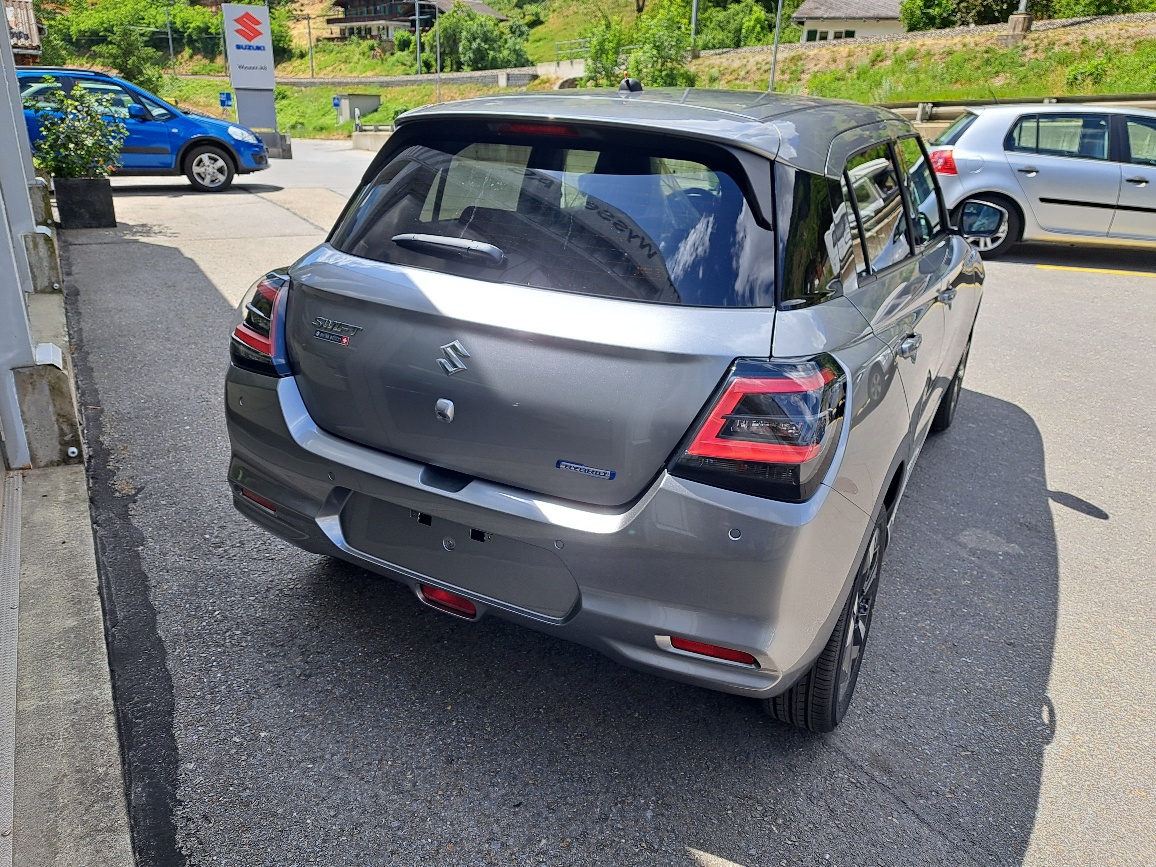 SUZUKI Swift 1.2 Compact Top Hybrid 4x4-image-3