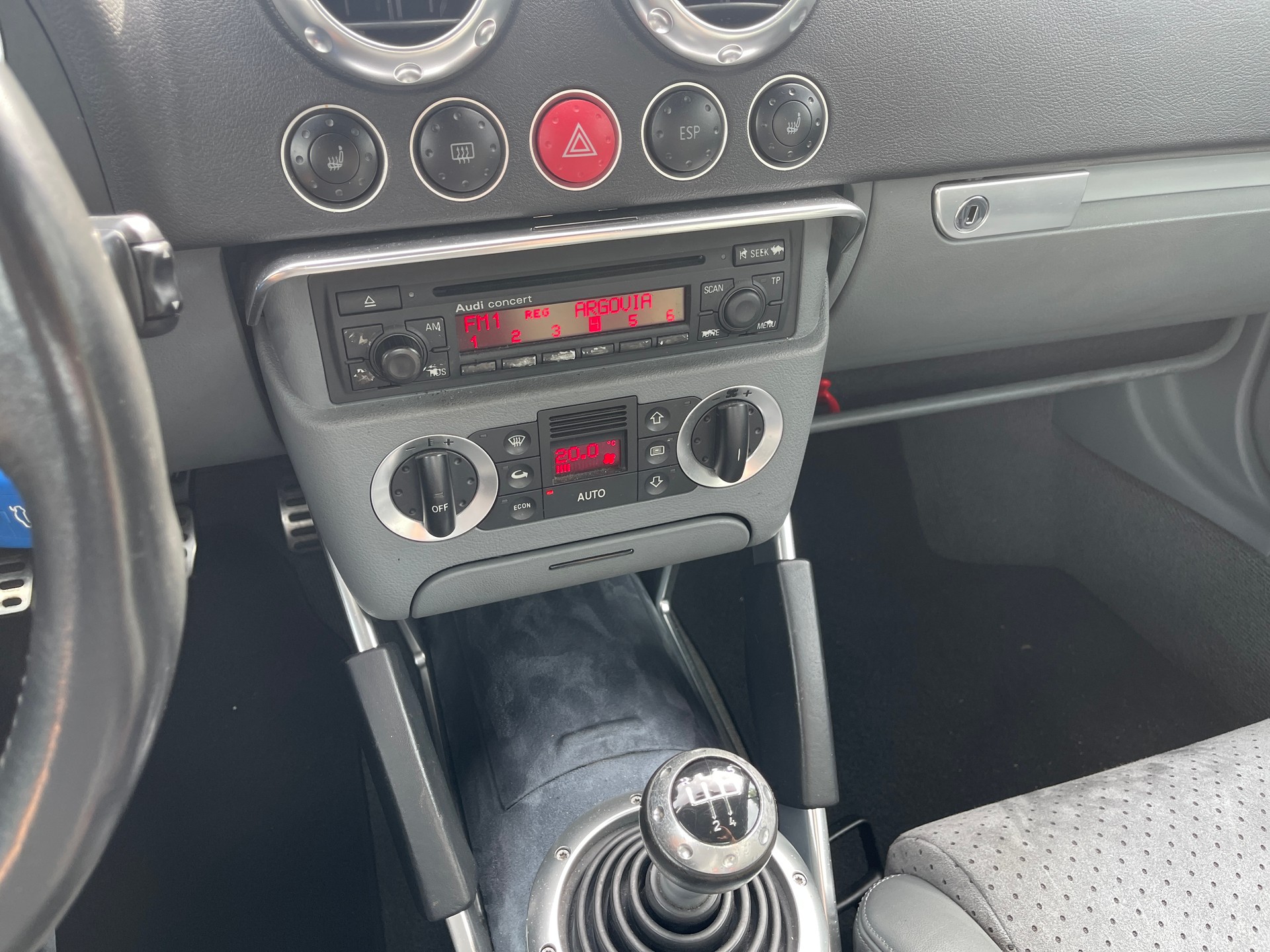 AUDI TT Coupé 1.8 T-image-7