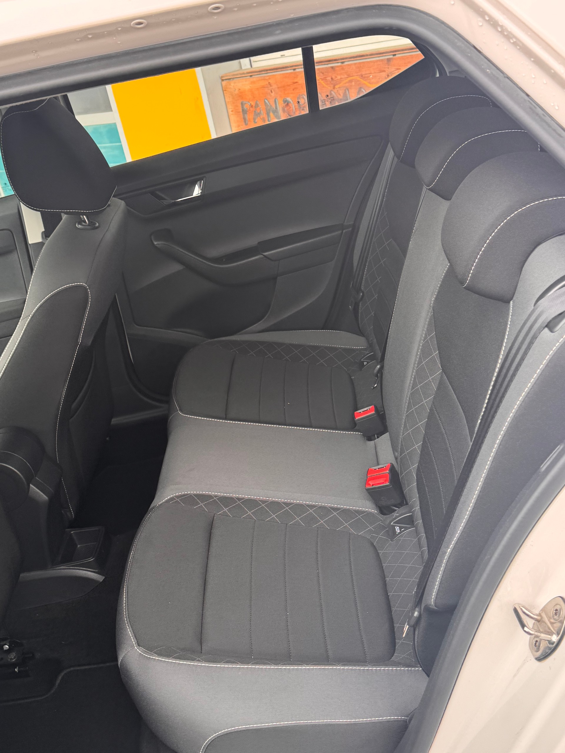 SKODA Fabia 1.0 TSI Ambition DSG-image-5