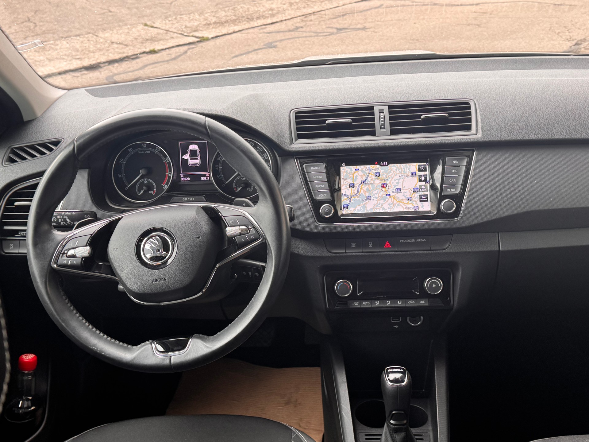 SKODA Fabia 1.0 TSI Ambition DSG-image-6