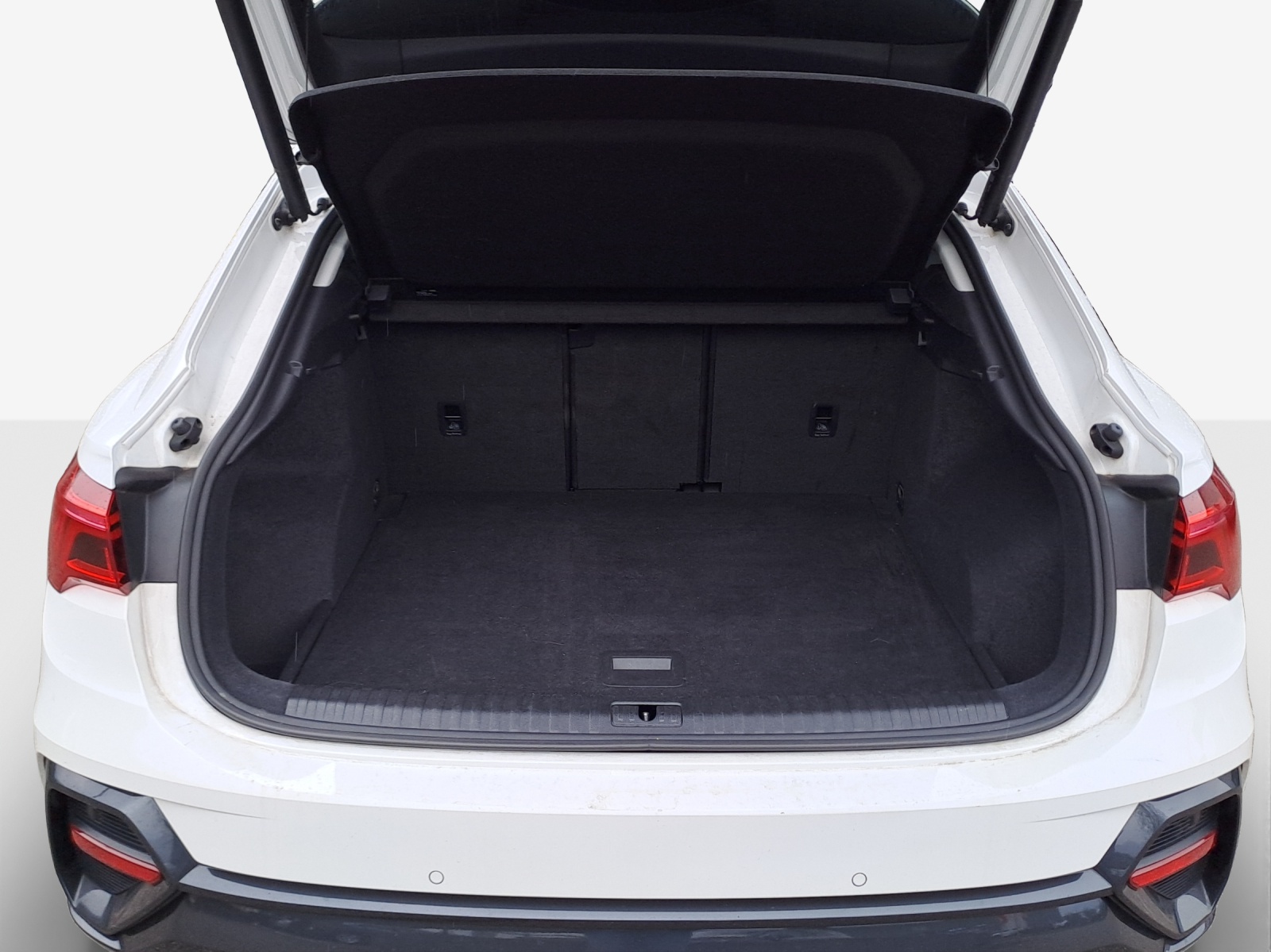 AUDI Q3 Sportback 35 TFSI Attraction S-tronic-image-12
