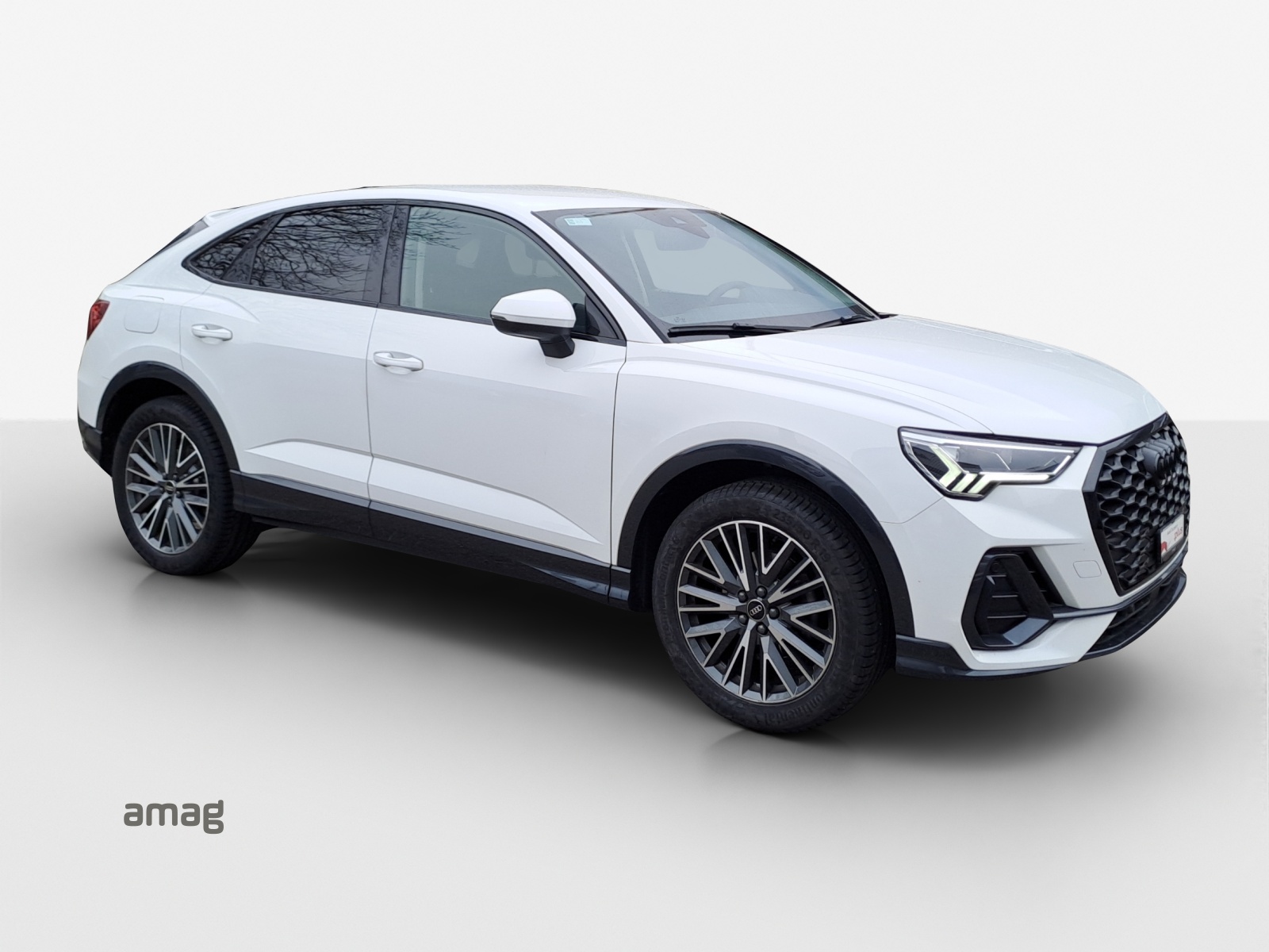 AUDI Q3 Sportback 35 TFSI Attraction S-tronic-image-5