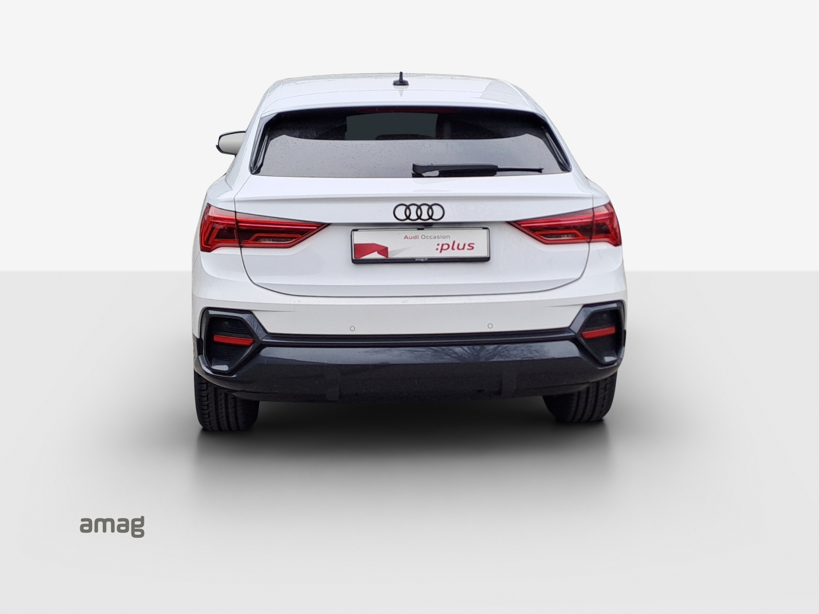 AUDI Q3 Sportback 35 TFSI Attraction S-tronic-image-3