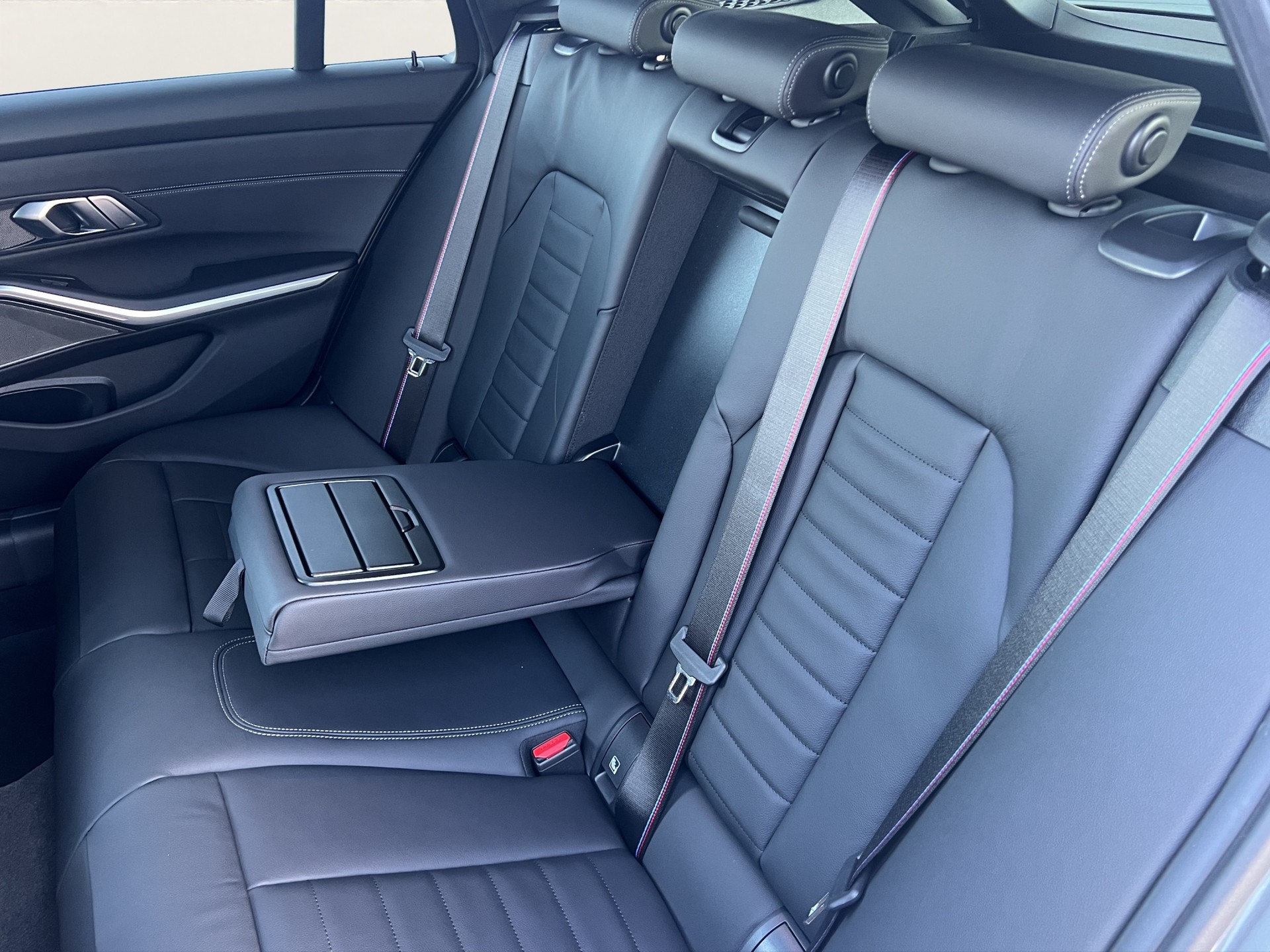 BMW M340i xDr 48V T MSportPro-image-24