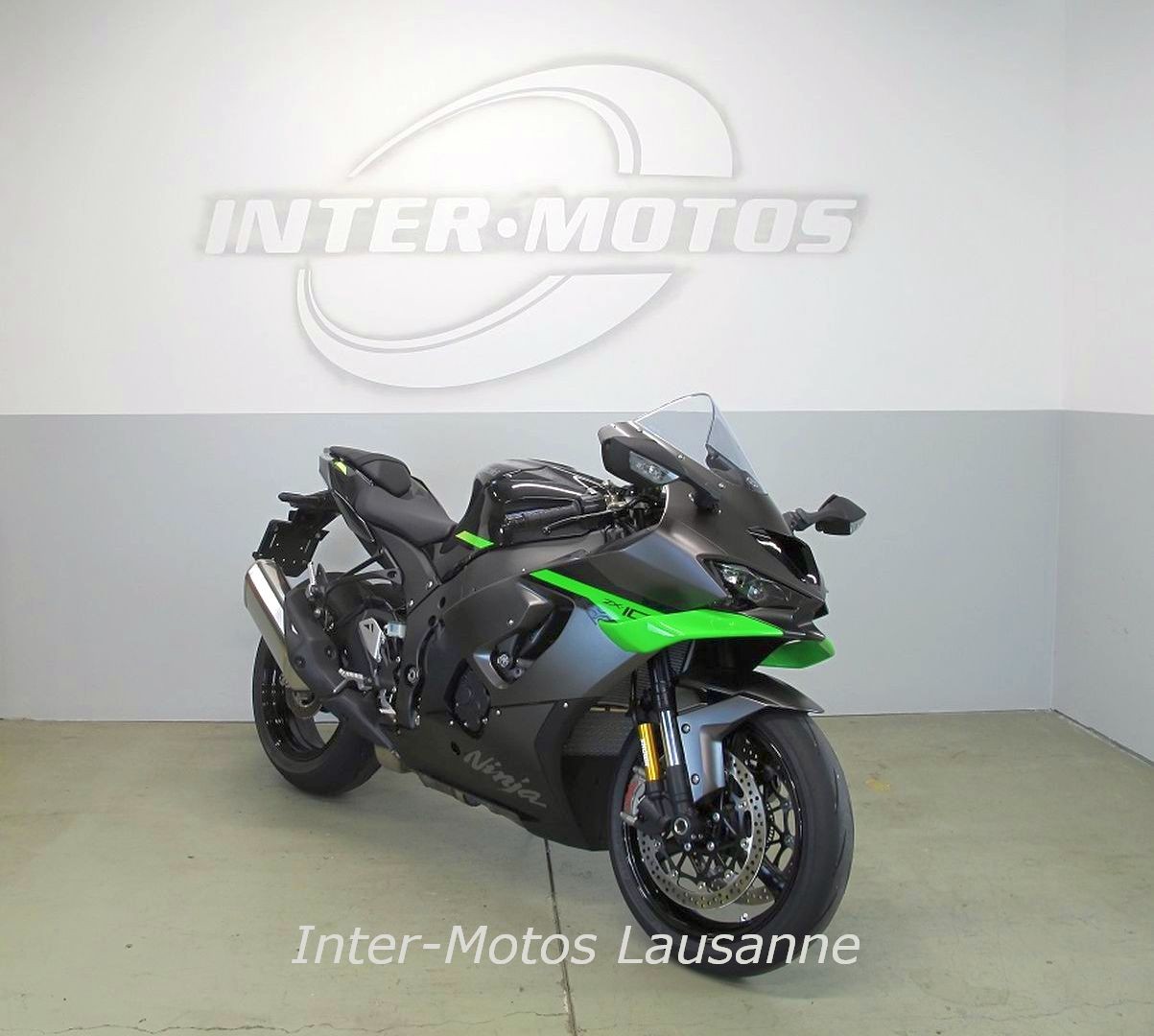KAWASAKI NINJA ZX 10R-showroom-element-1